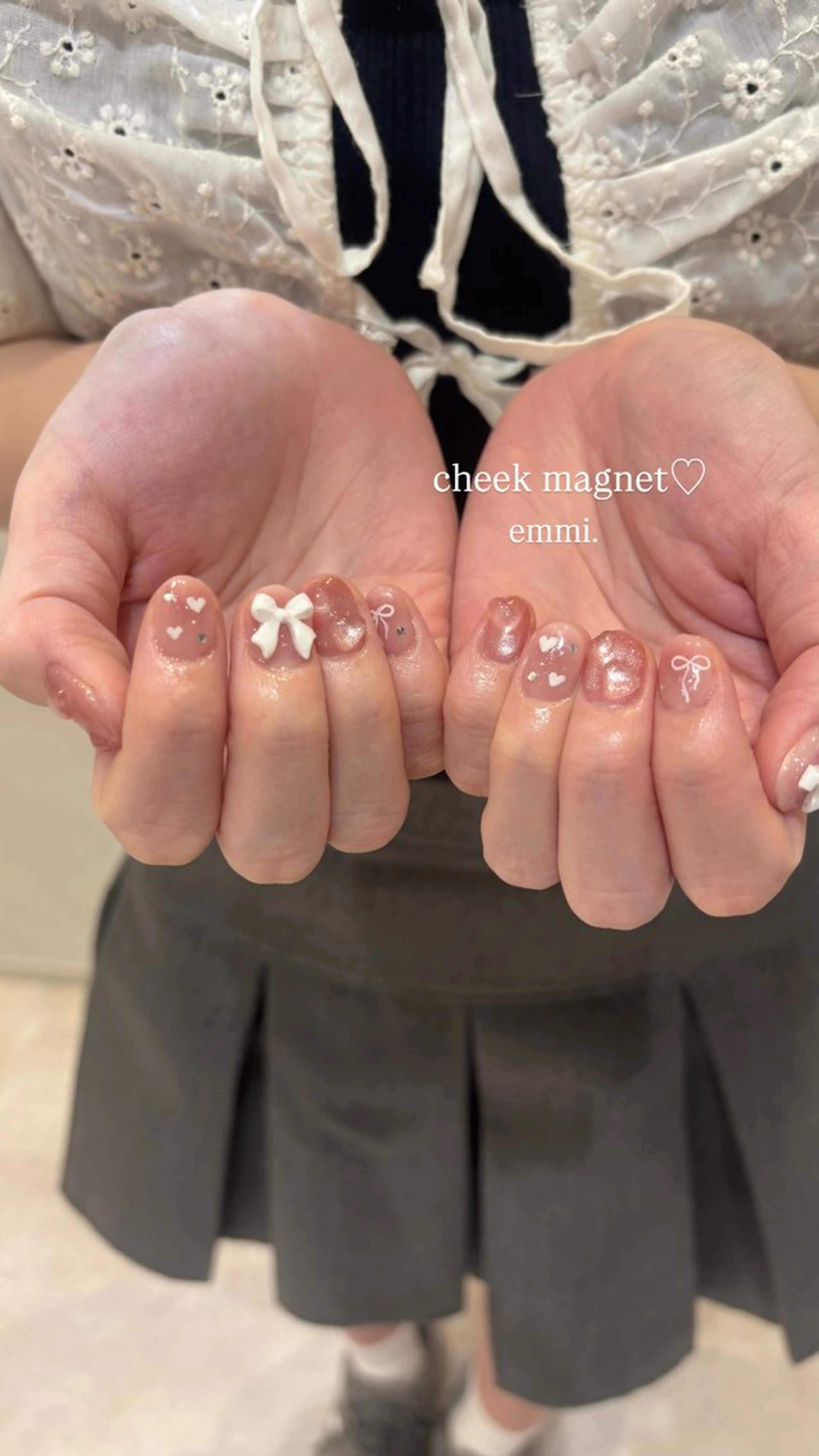 ネイル チークネイル フレンチネイル ガーリー 氷ネイル・うるうるネイル キラキラネイル ハンドネイル GO TODAY SHAiRE SALON 表参道colore店所属・emmi nailのネイルデザイン