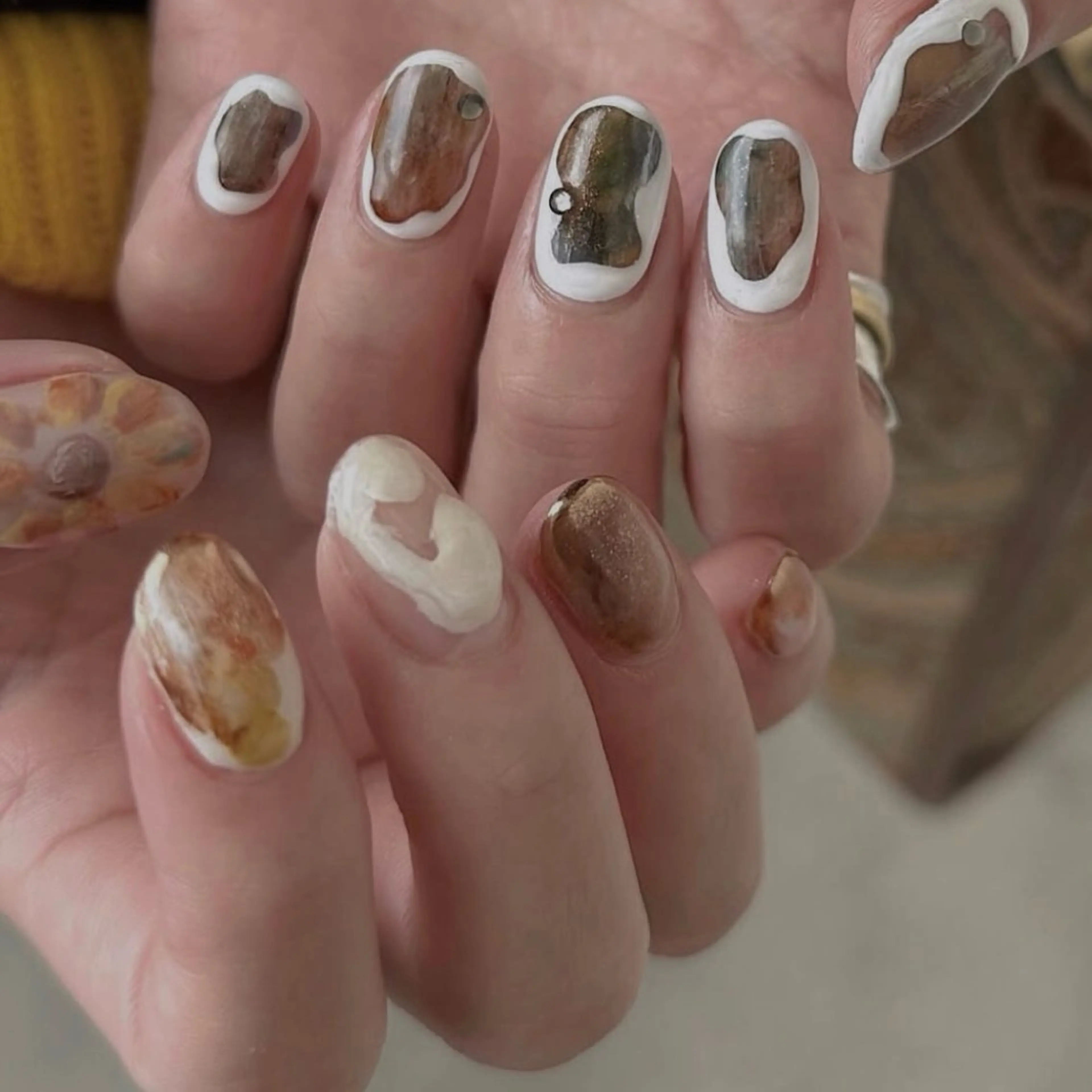 ネイル キラキラネイル マグネットネイル ニュアンスネイル talo .のネイルデザイン