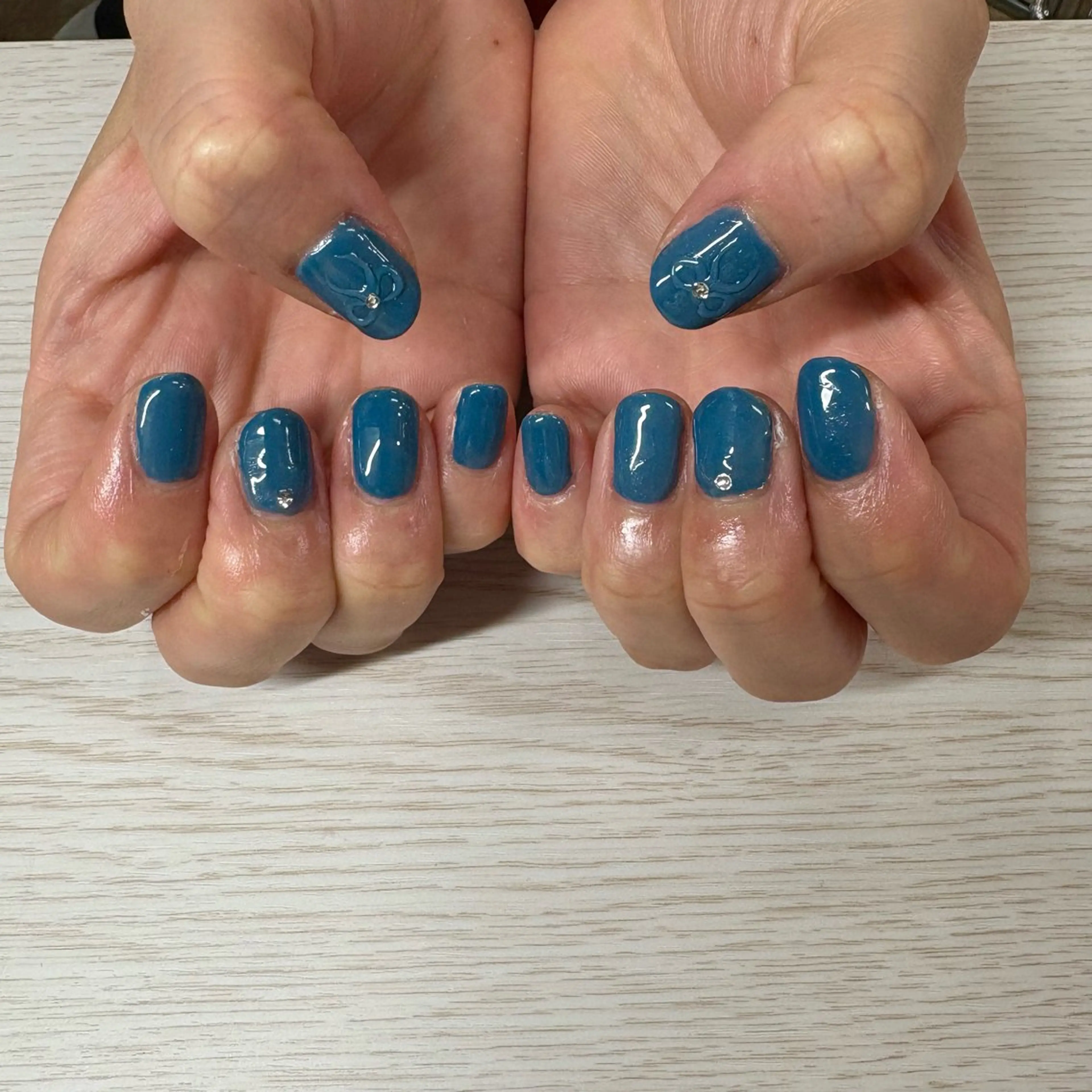 ネイル TRU NAIL大船店所属・TRU かつらのネイルデザイン