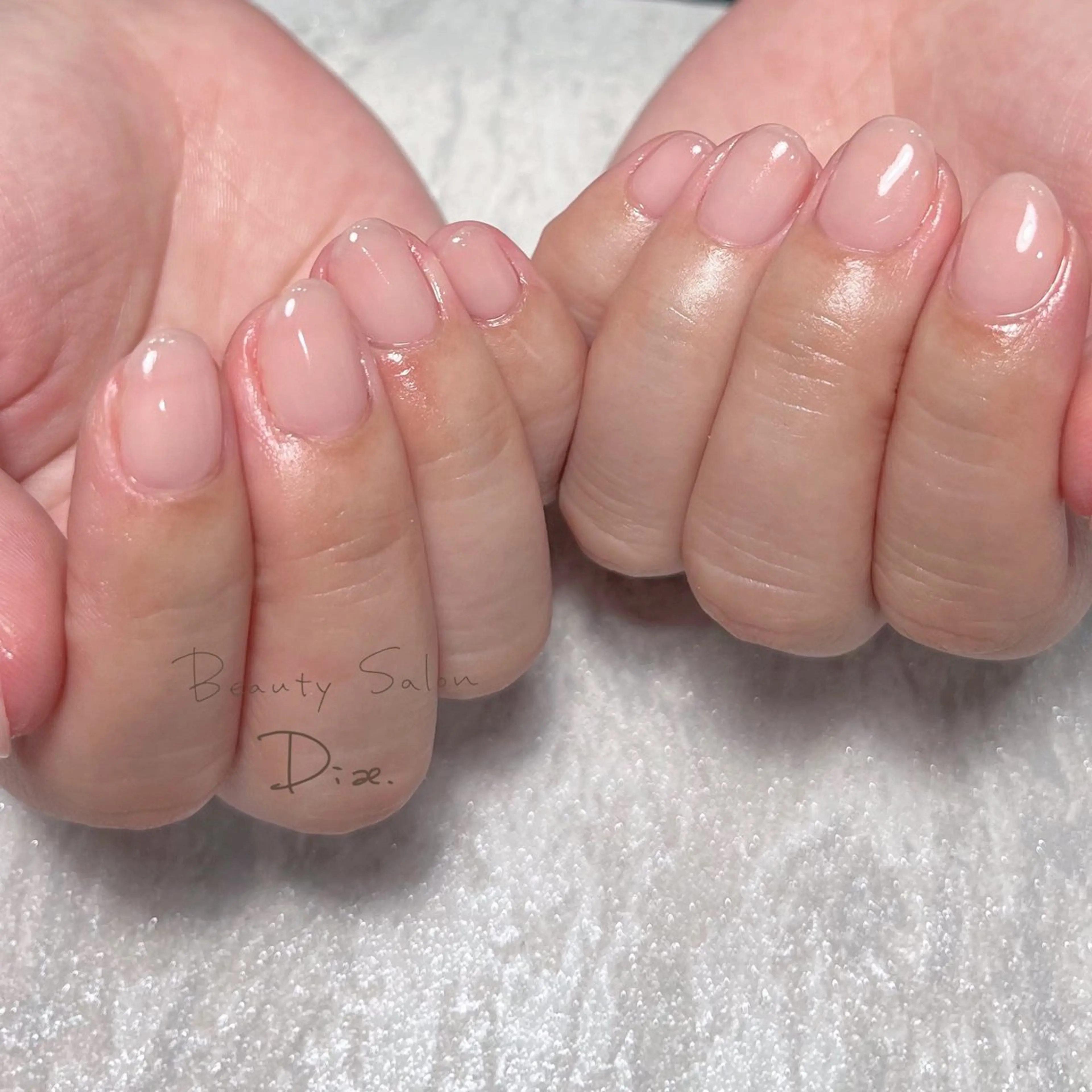 ネイル ワンカラーネイル ハンドネイル BeautySalonDīæ.(ディーア)所属・Shiori ネイル×エステのネイルデザイン