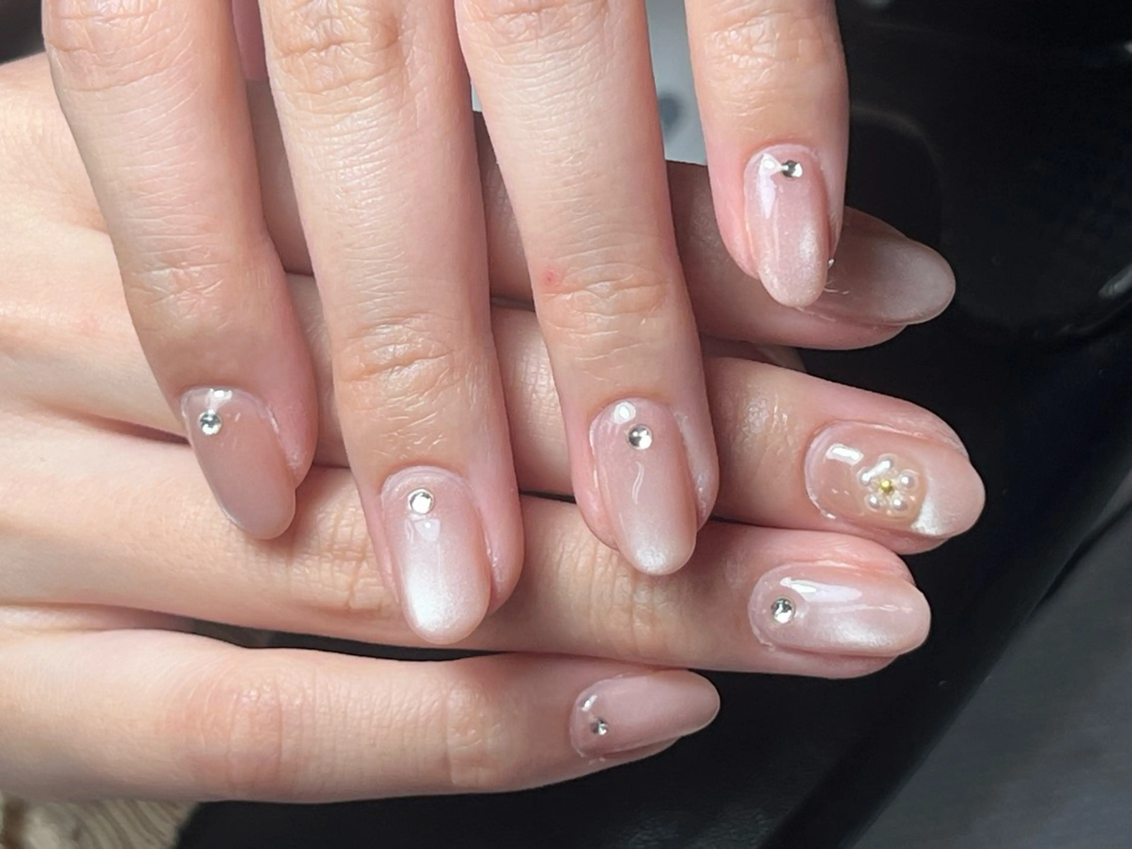 ネイル 韓国ネイル 持ち込み ニュアンスネイル ネイルチップ ハンドネイル Tini ANA.CHUOのネイルデザイン