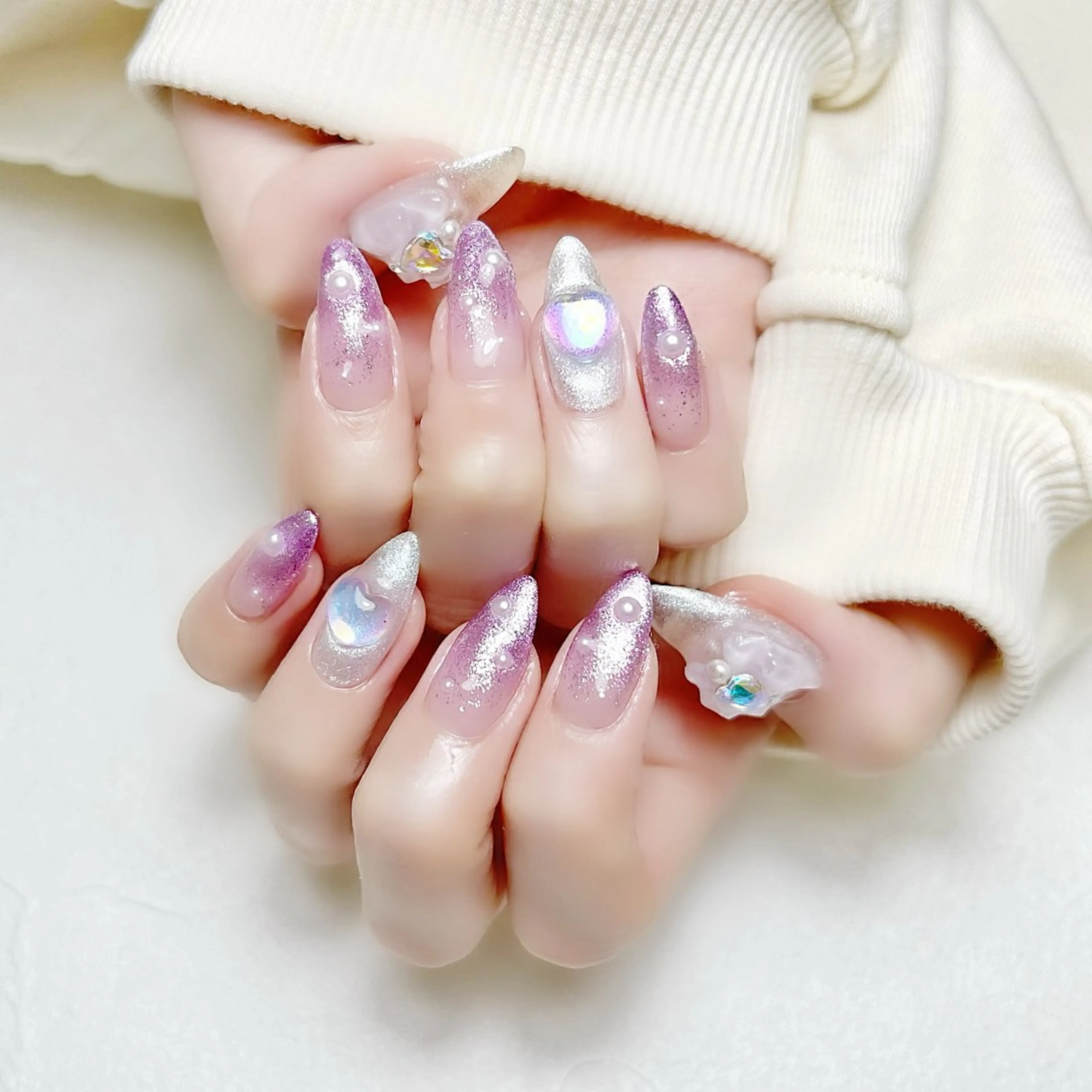 ネイル グラデーション ハート キラキラネイル リボン 春ネイル rouse nail RISATOのネイルデザイン