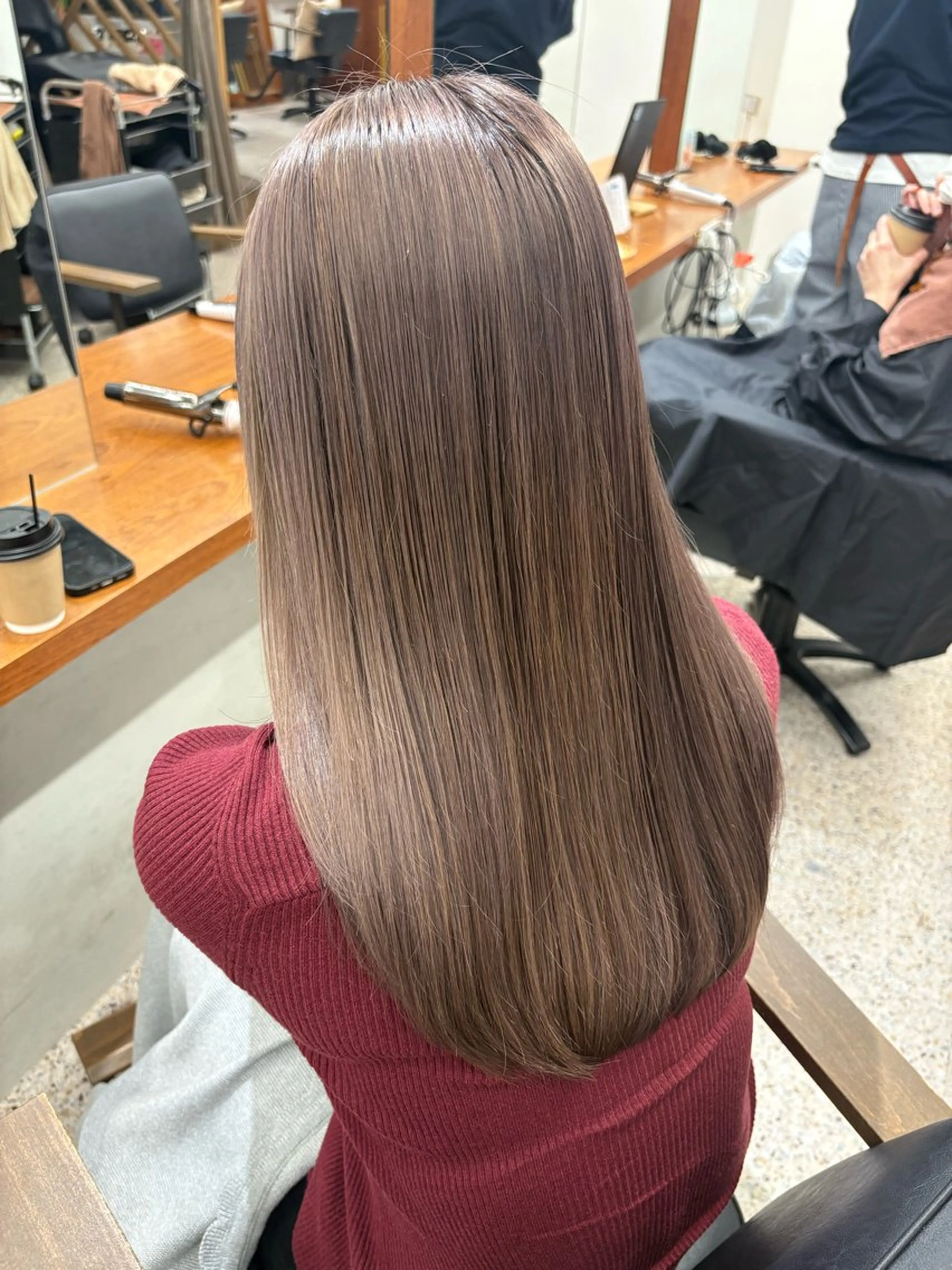 セミロング ヘアカラー 三宅 美帆のヘアスタイル