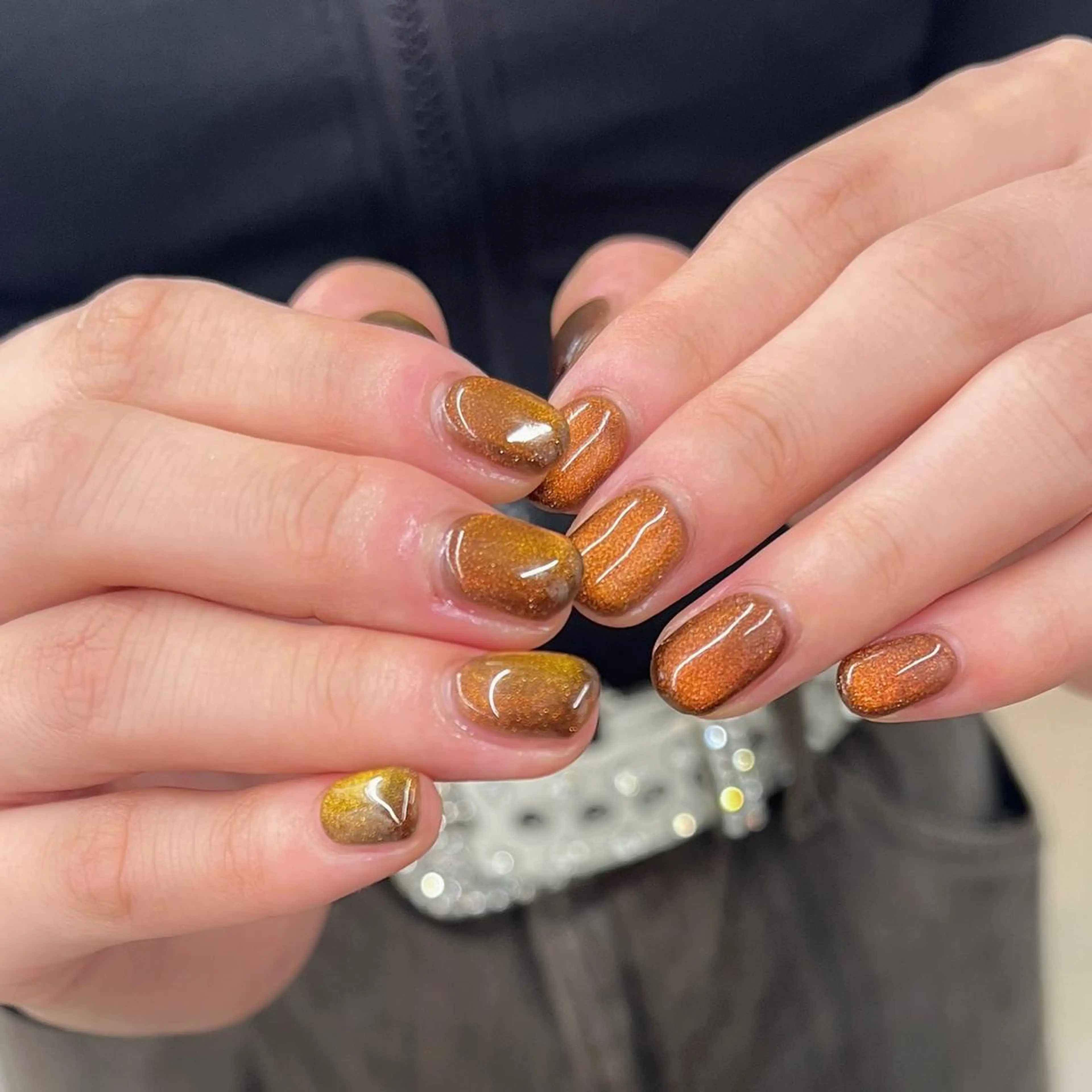 ネイル ブラウン ハンドネイル Nico所属・Nico🌛 Karenのネイルデザイン