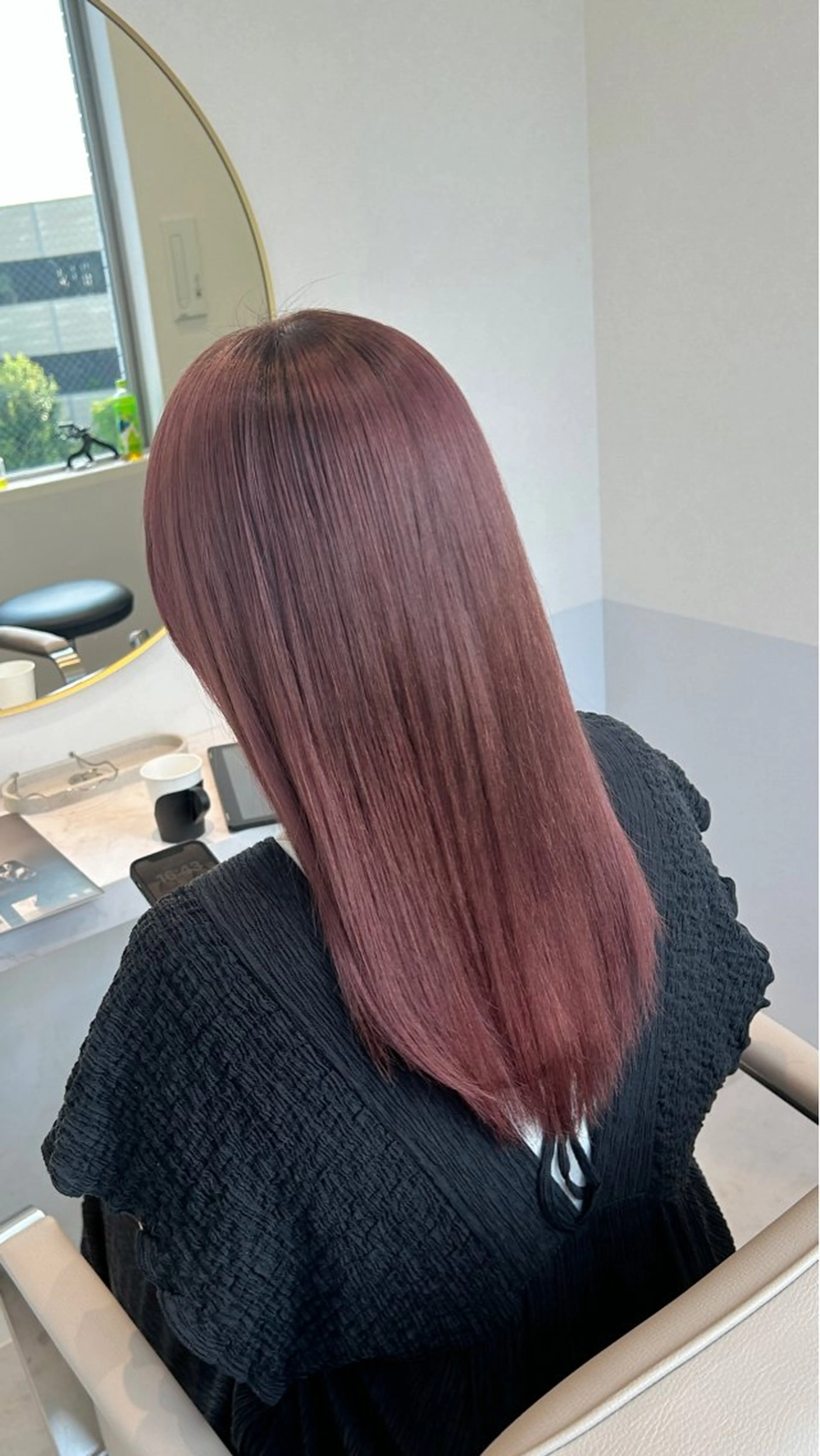 ロング ヘアカラー 左藤 樹真のヘアスタイル