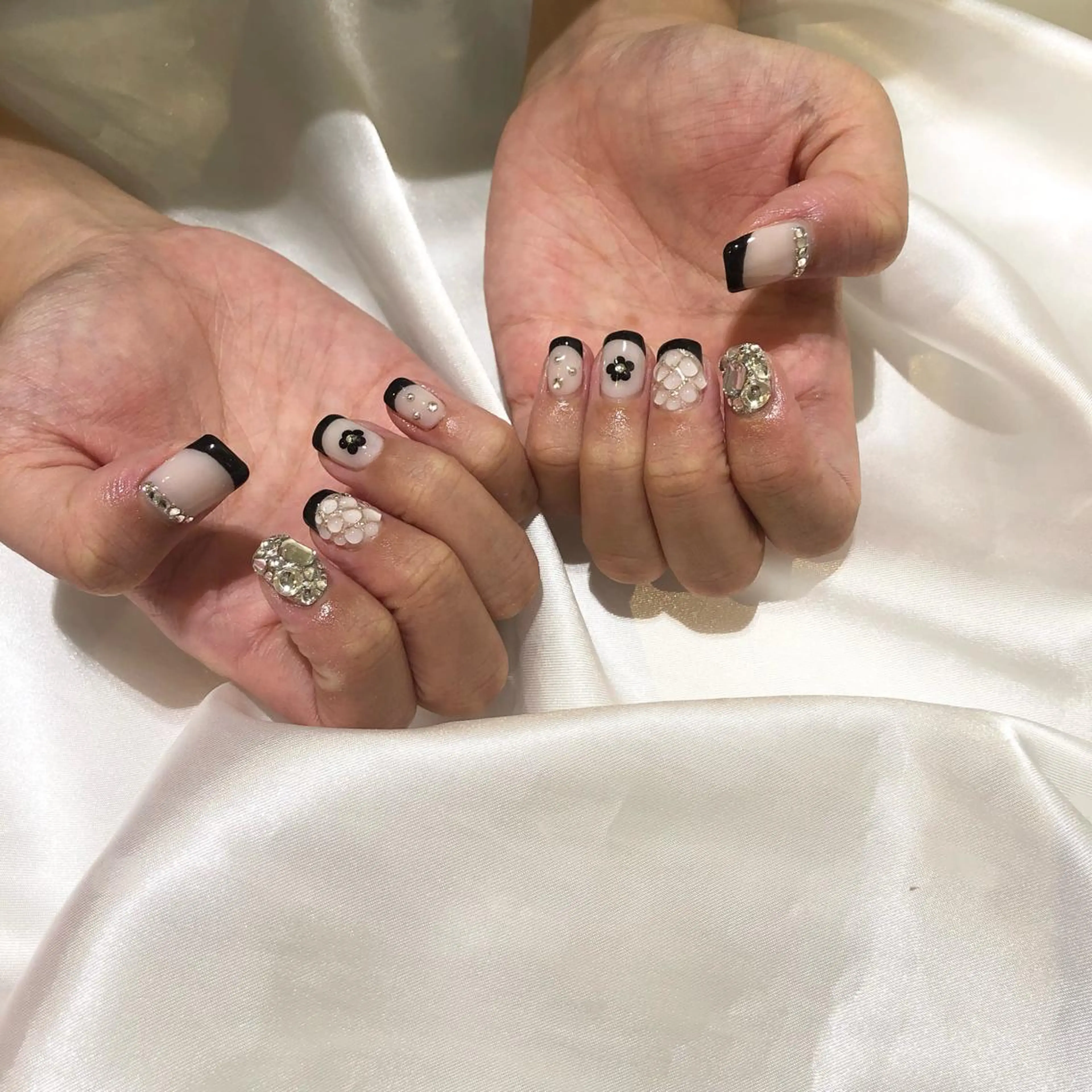 ネイル classic 新横浜所属・山田 暉のネイルデザイン