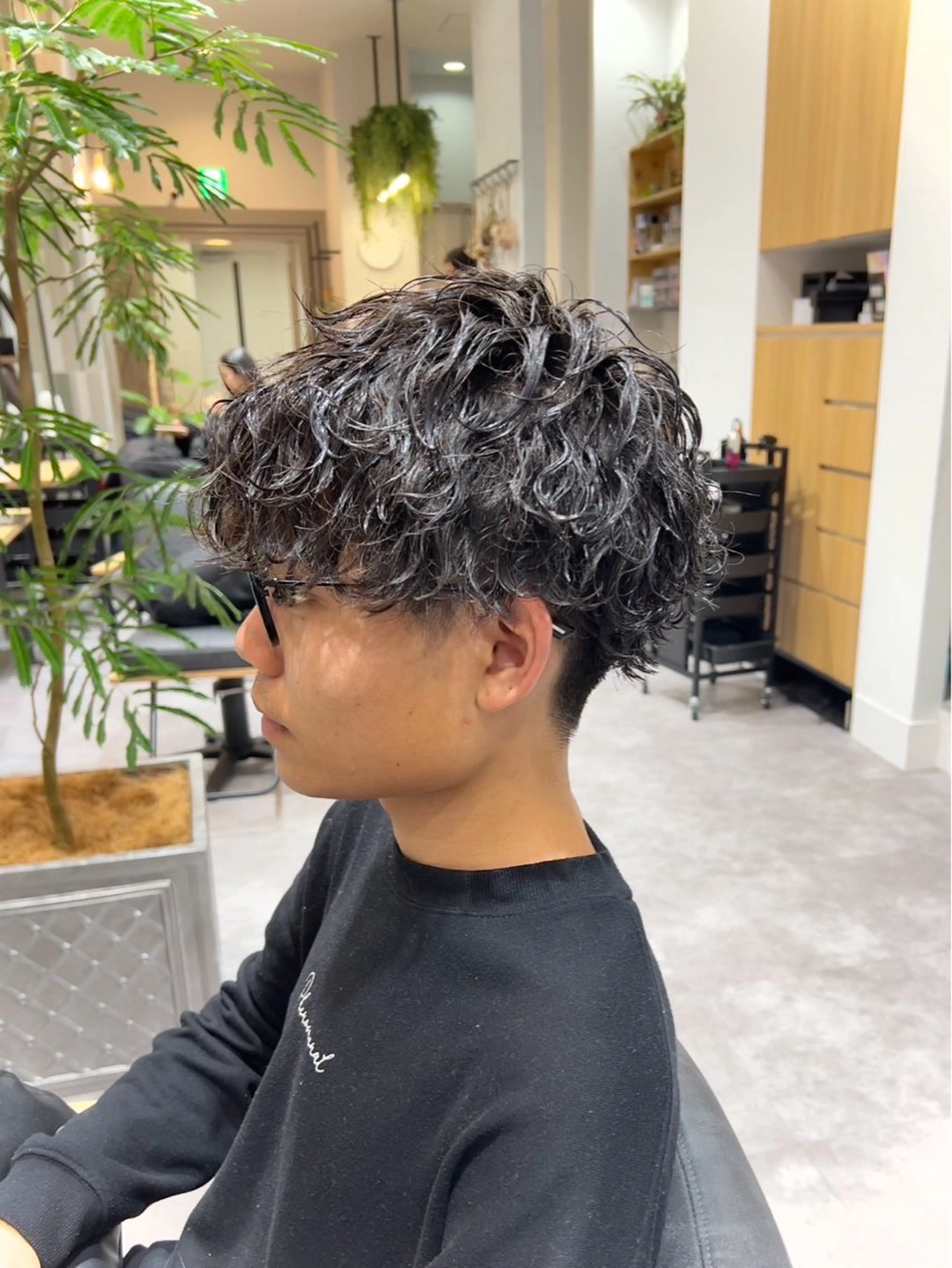 ショート パーマ メンズ 林 美佑のヘアスタイル