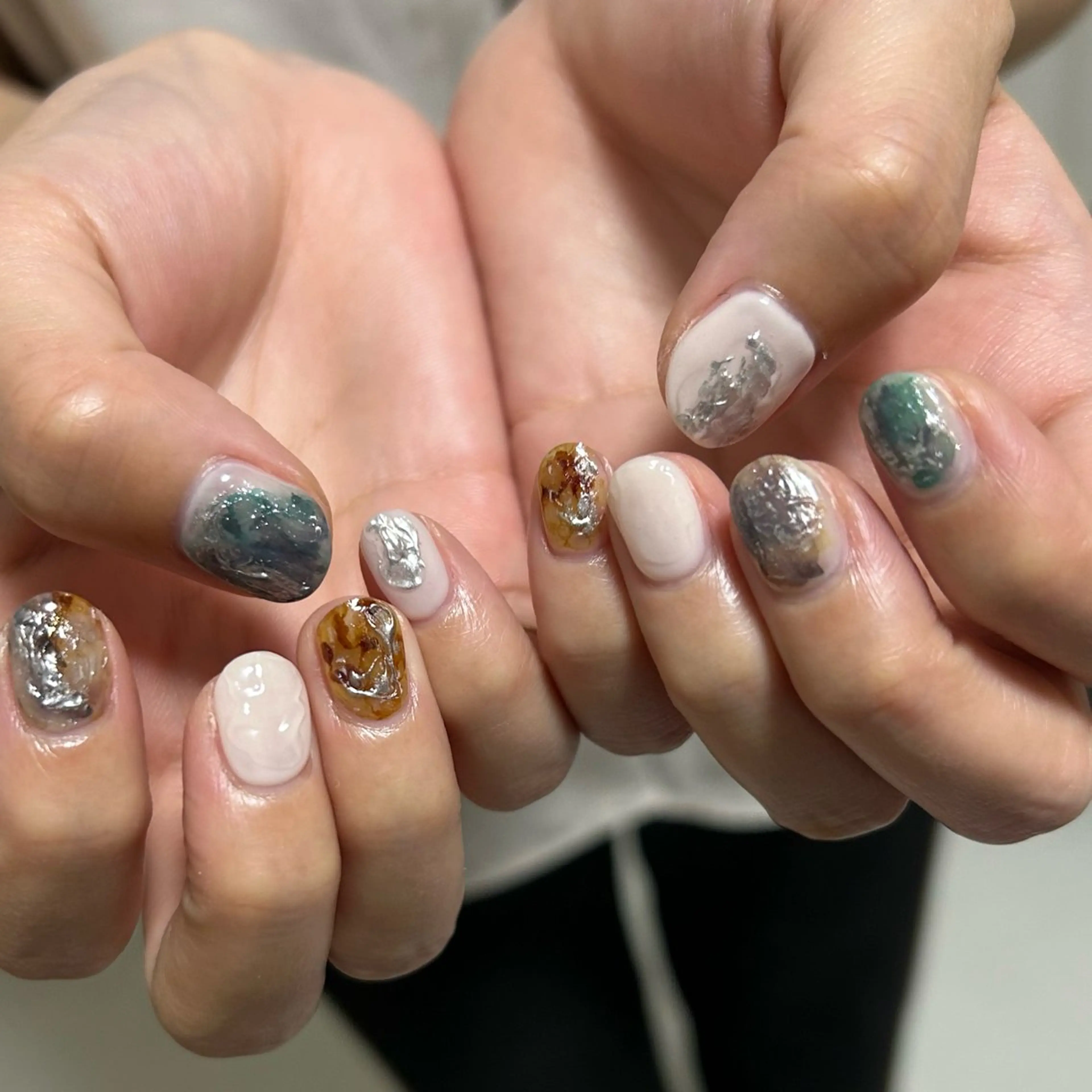 ネイル ニュアンスネイル ハンドネイル アトリエ １０３のネイルデザイン