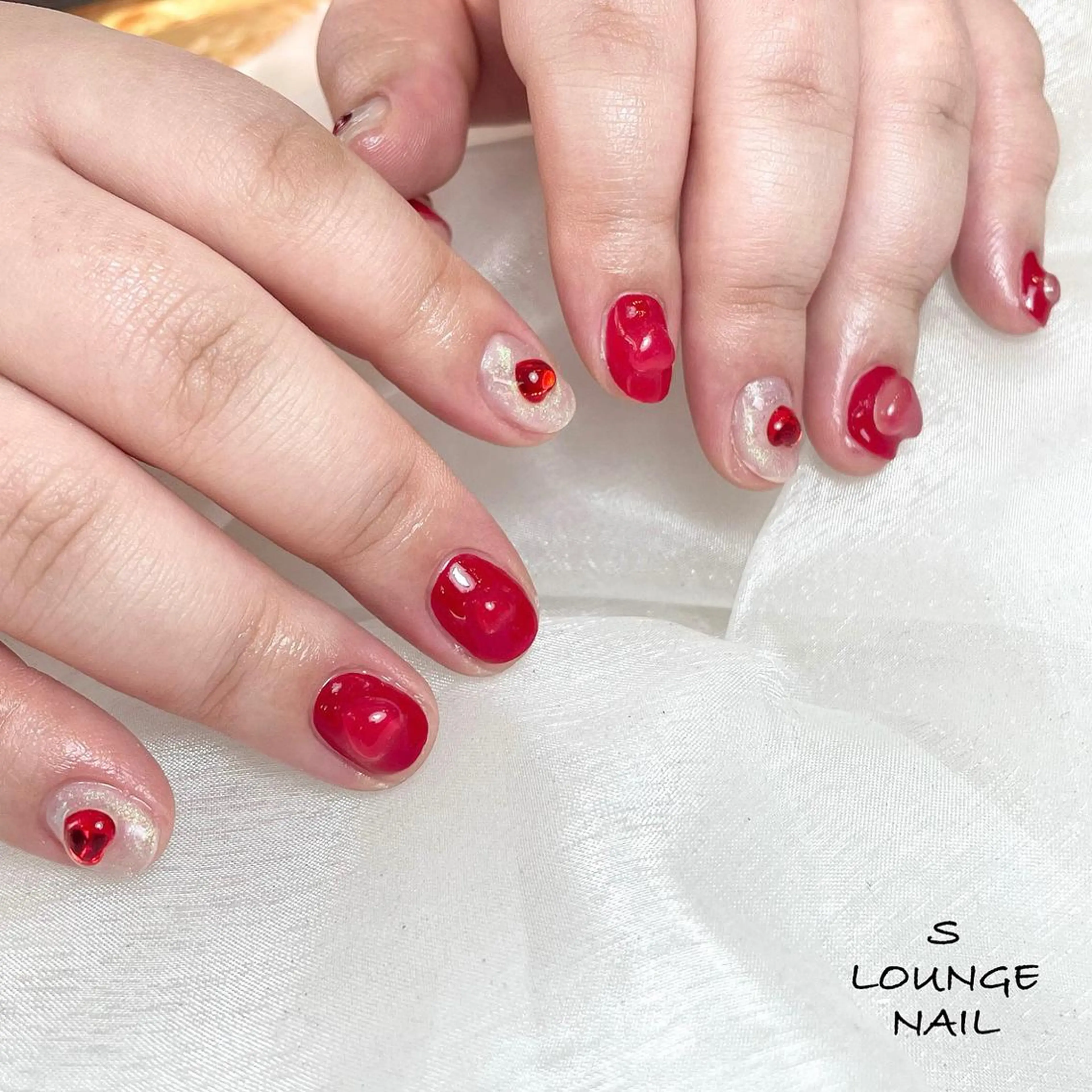 ネイル ハンドネイル フットネイル S LOUNGE NAIL所属・パーツたくさん🍓 SUMIのネイルデザイン