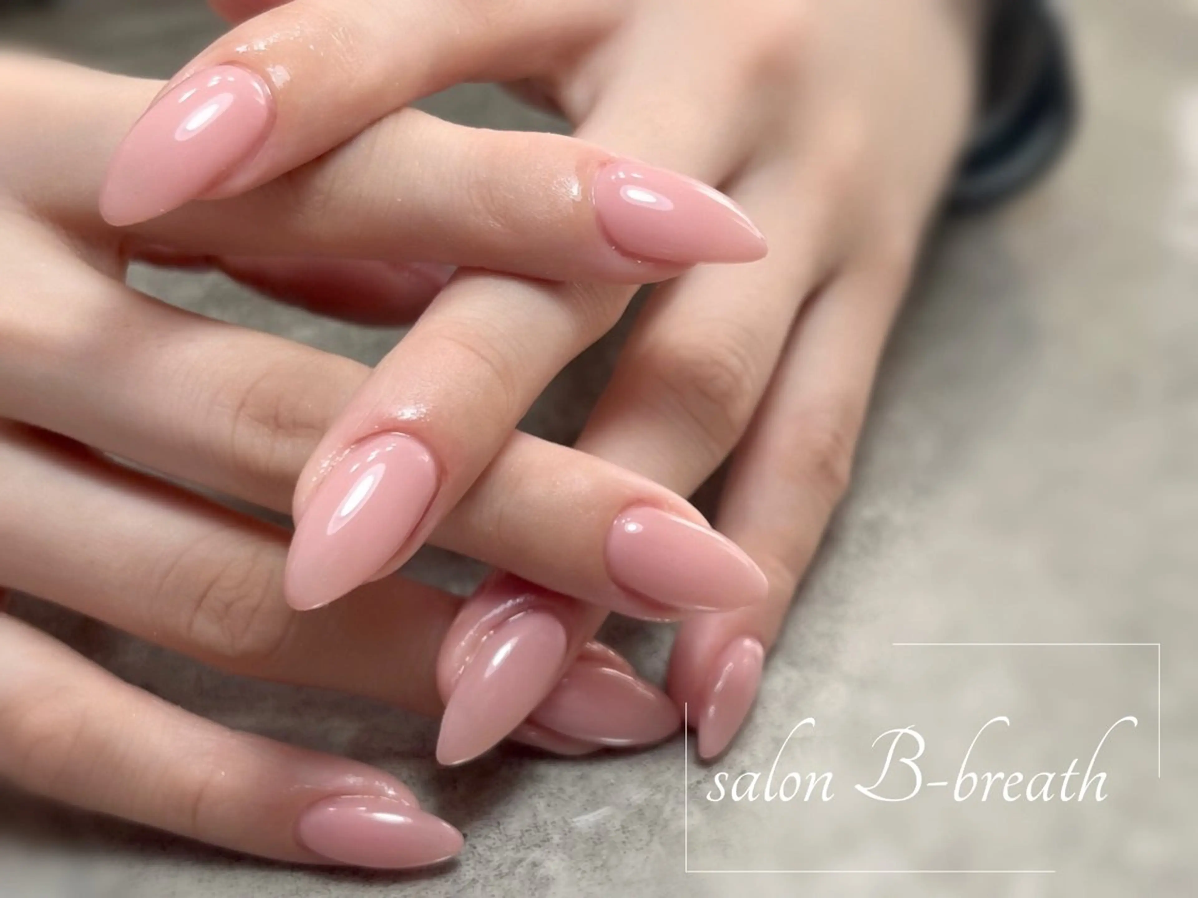 ネイル オフィスネイル ワンカラーネイル シンプルネイル 春ネイル ハンドネイル salon B-breath所属・salon B-breathのネイルデザイン