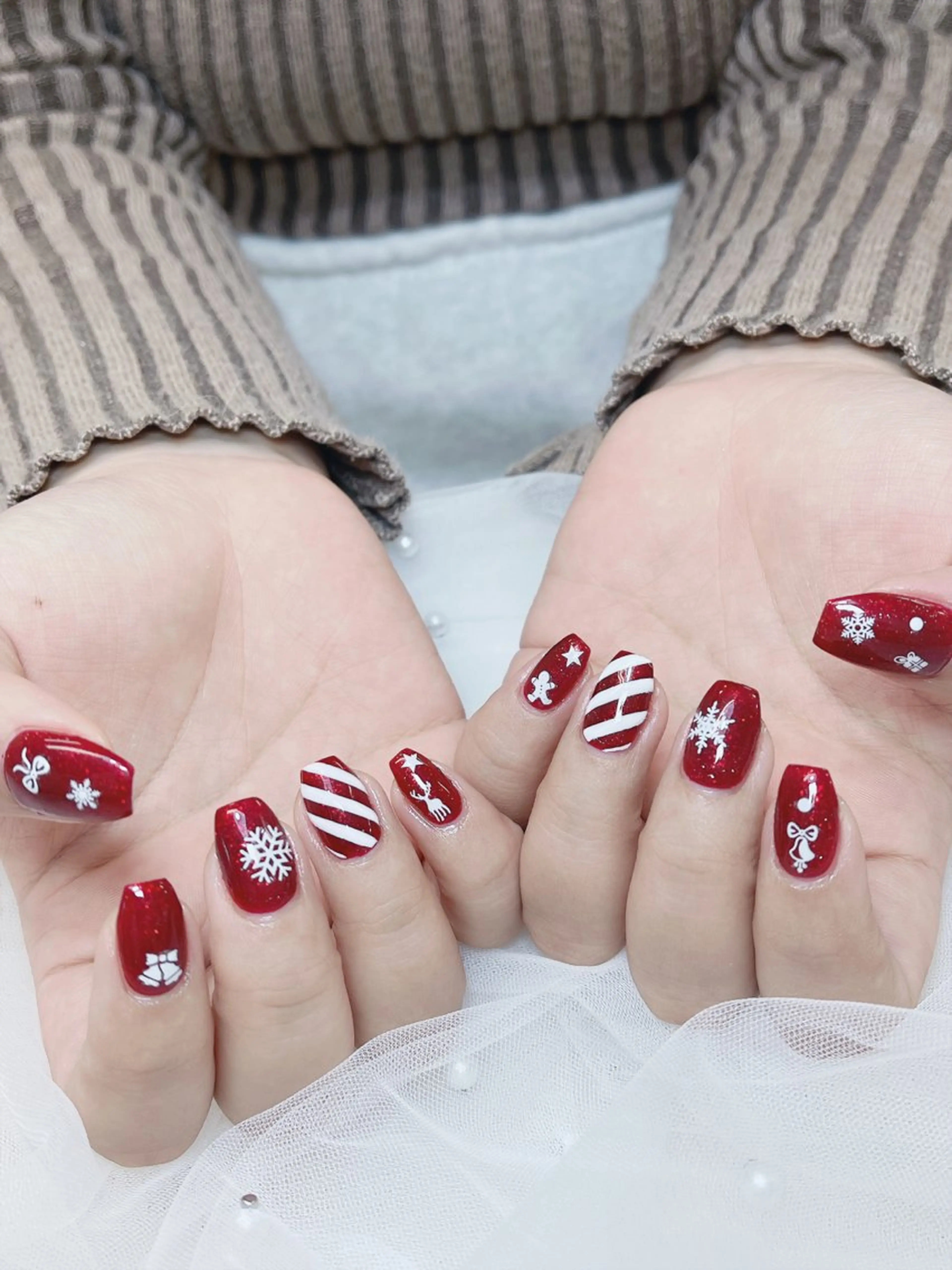 ネイル チークネイル フレンチネイル グラデーション 氷ネイル・うるうるネイル キラキラネイル ハンドネイル DUO MIサロンのネイルデザイン