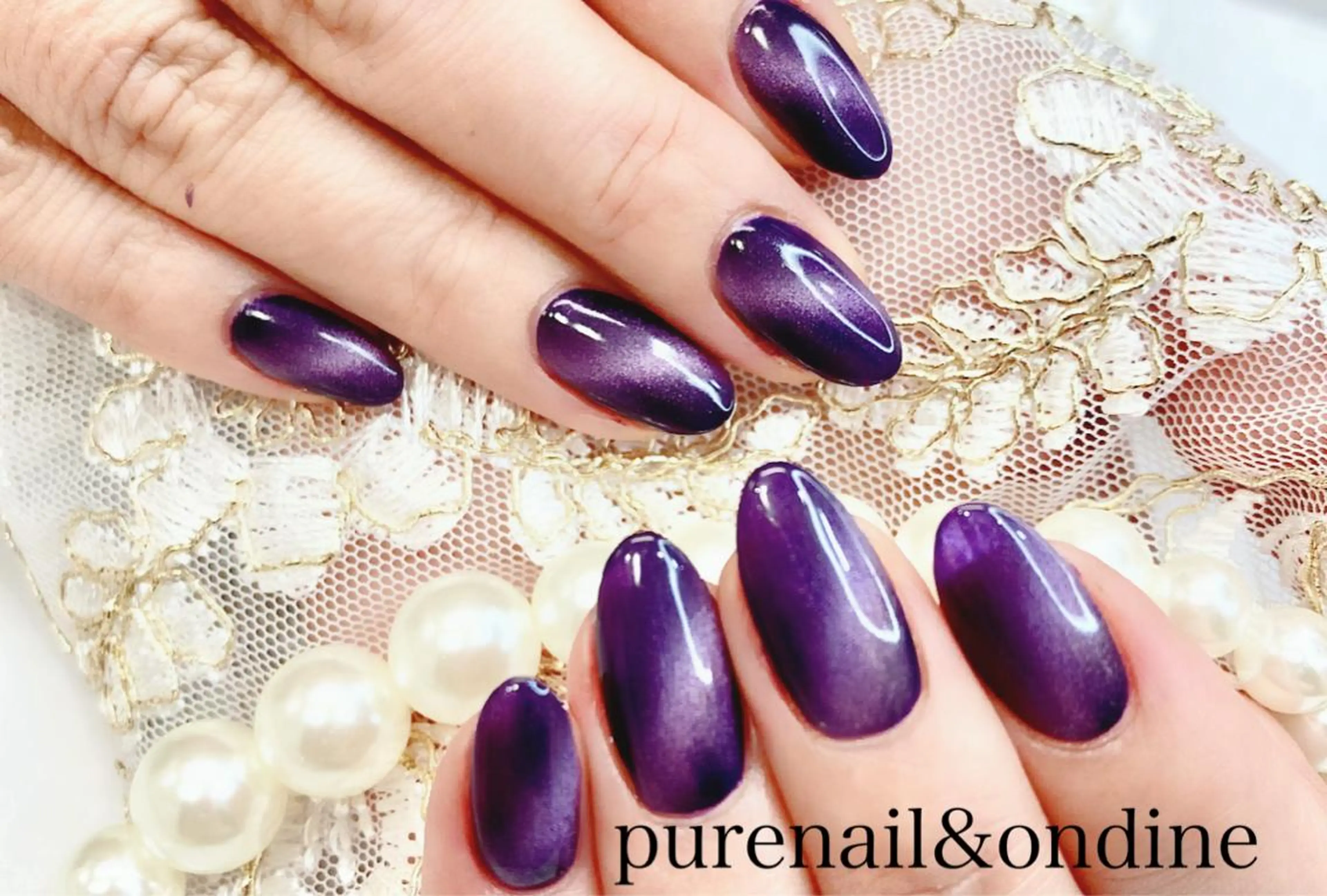 ミディアム ピュアネイル& オンディーヌのネイルデザイン