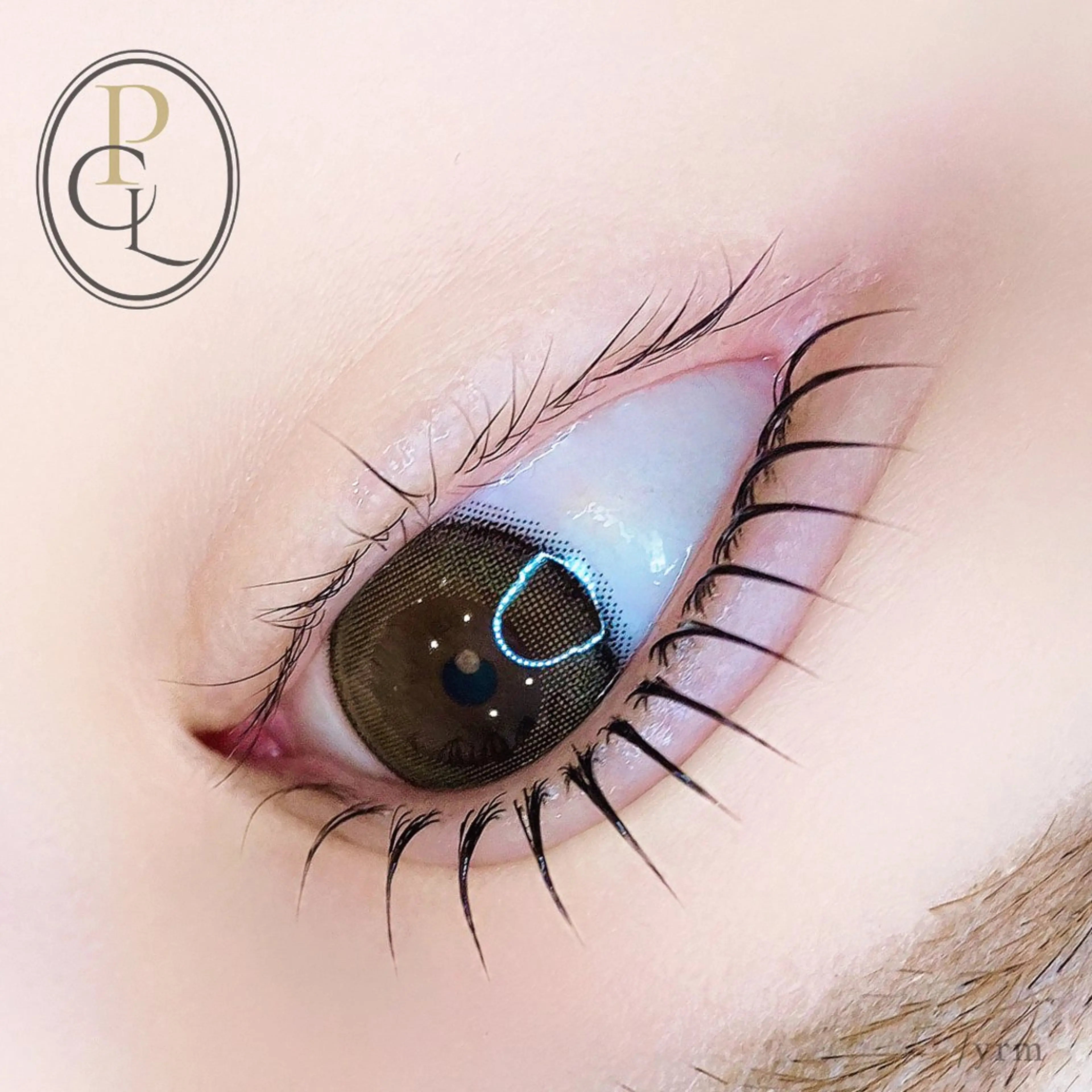 マツエク・マツパ CHARIRE所属・CHARIRE chinatsuのマツエク・マツパデザイン