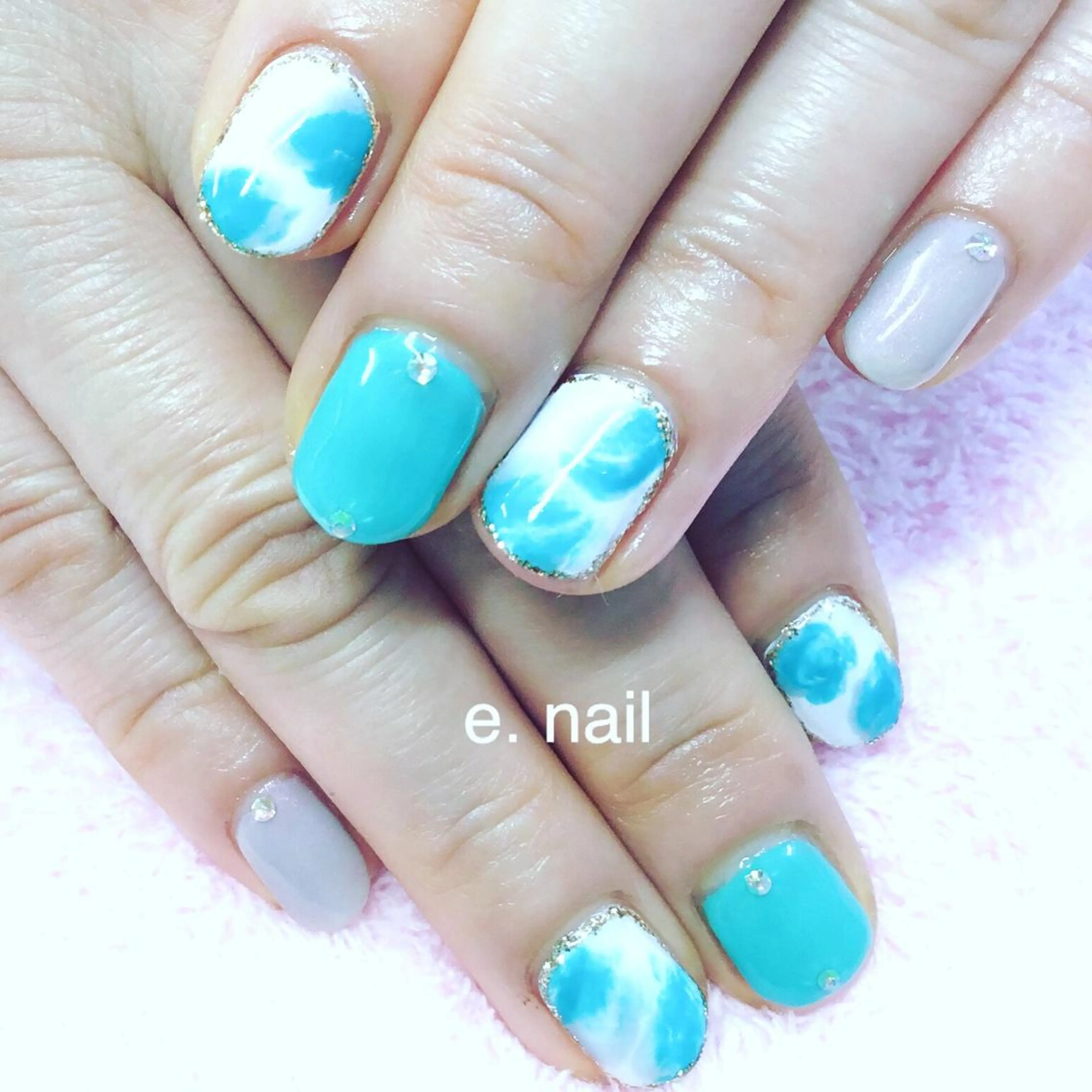ネイル e.nail所属・和賀井 恵理のネイルデザイン