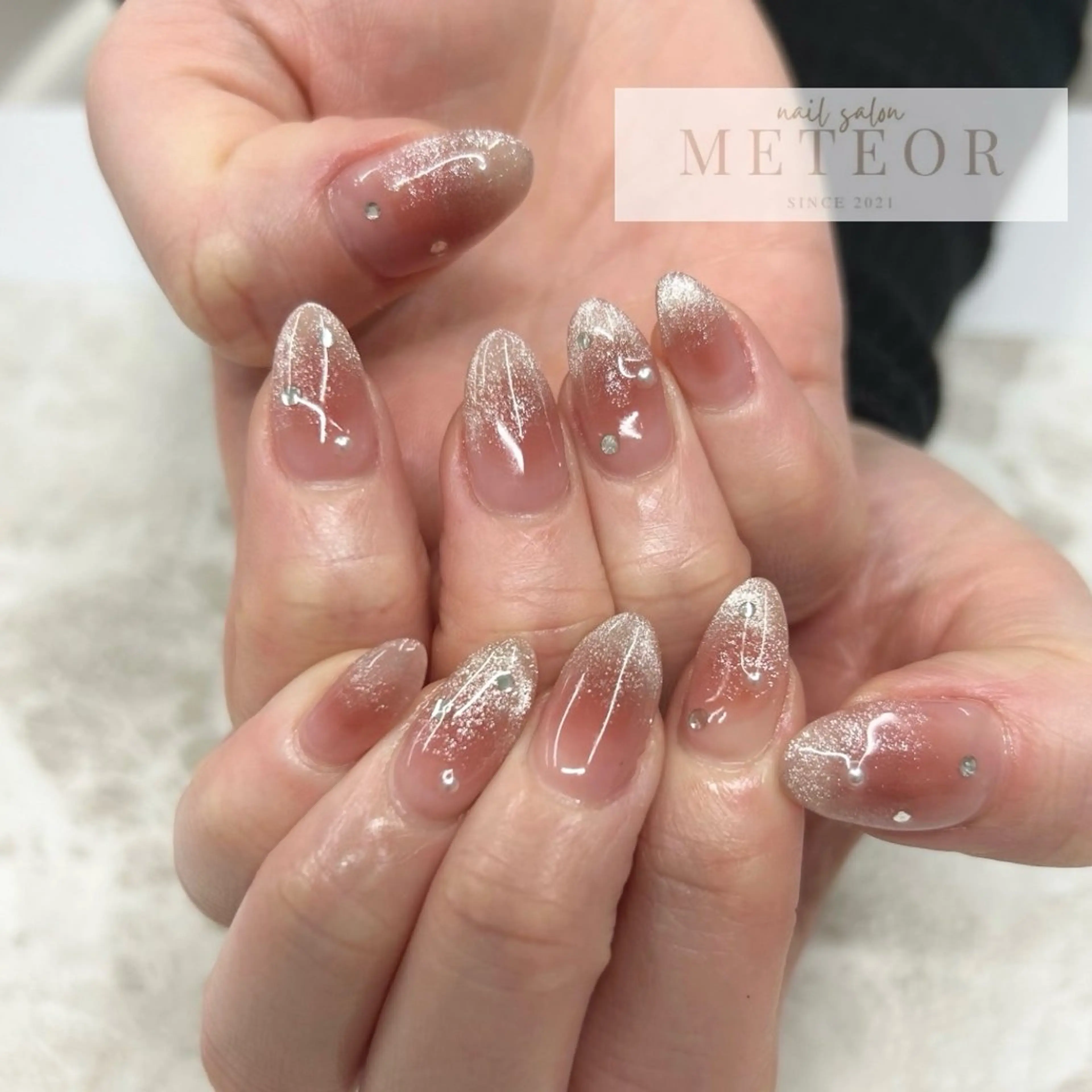 ミディアム ハンドネイル nailsalon meteor所属・METEOR💫 staffのネイルデザイン