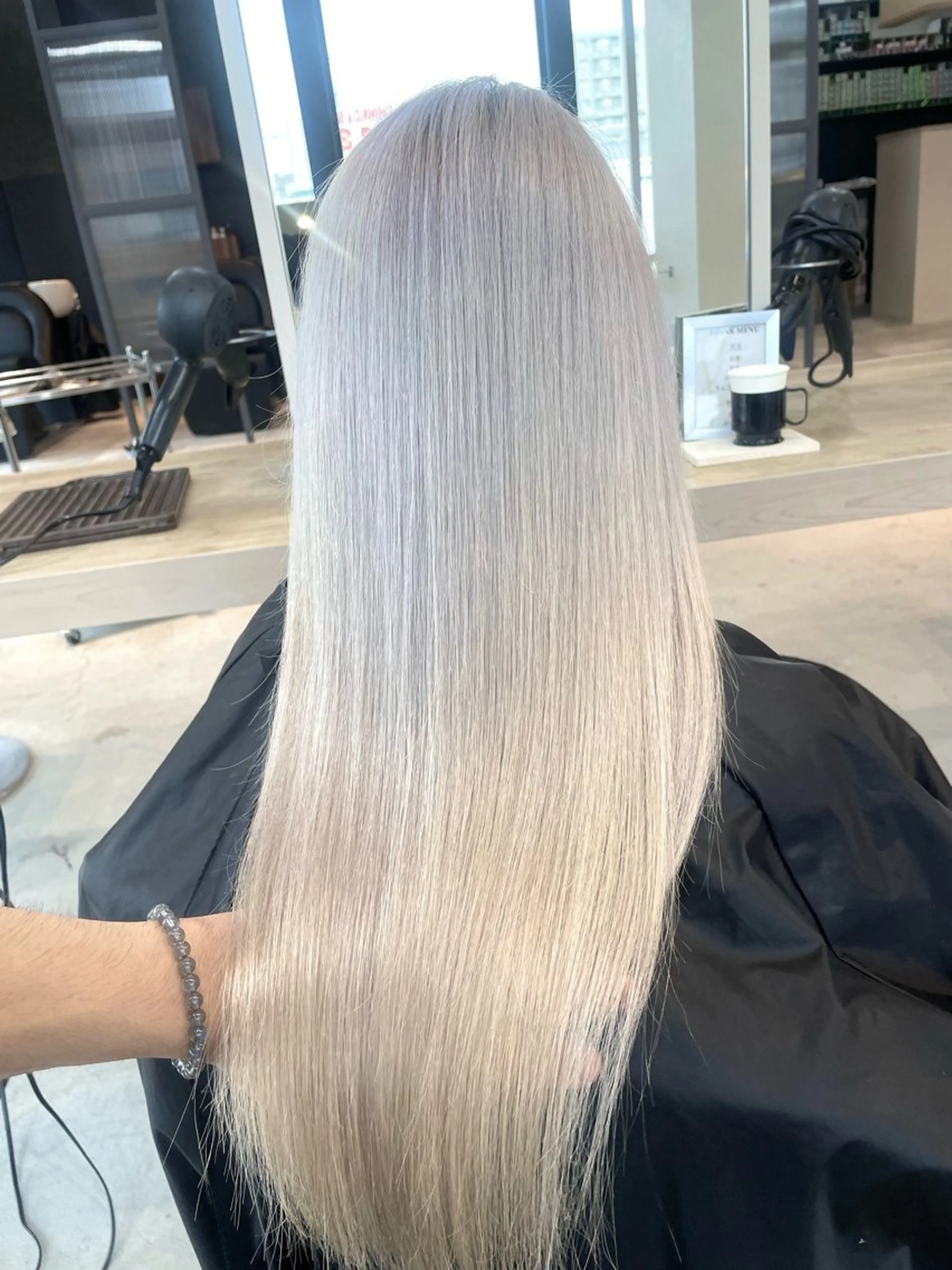 ロング Lia所属・皆木 智晴のヘアスタイル