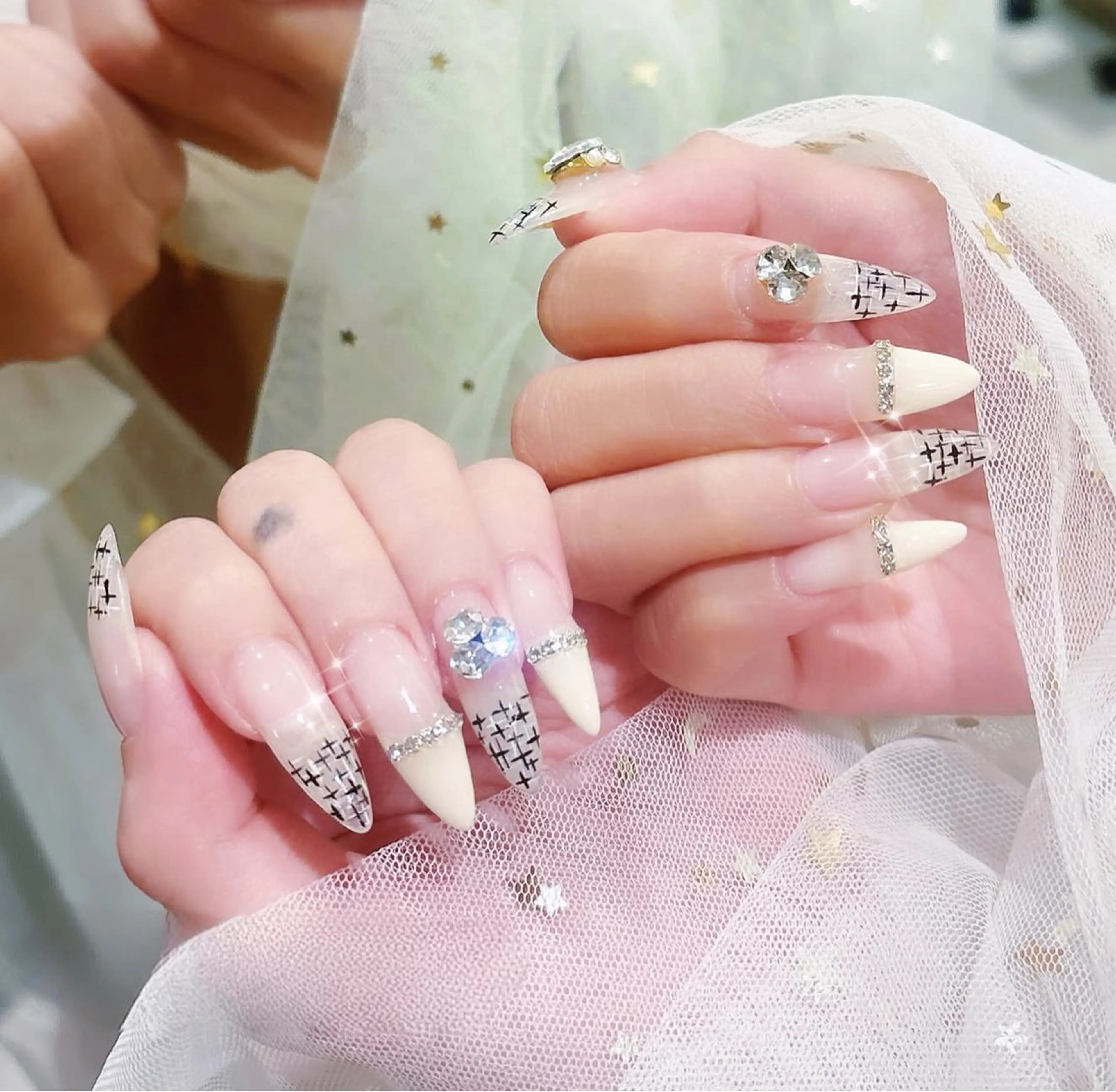 ネイル アートネイル ジェルネイル ネイルチップ Rin Rin TA Nailのネイルデザイン