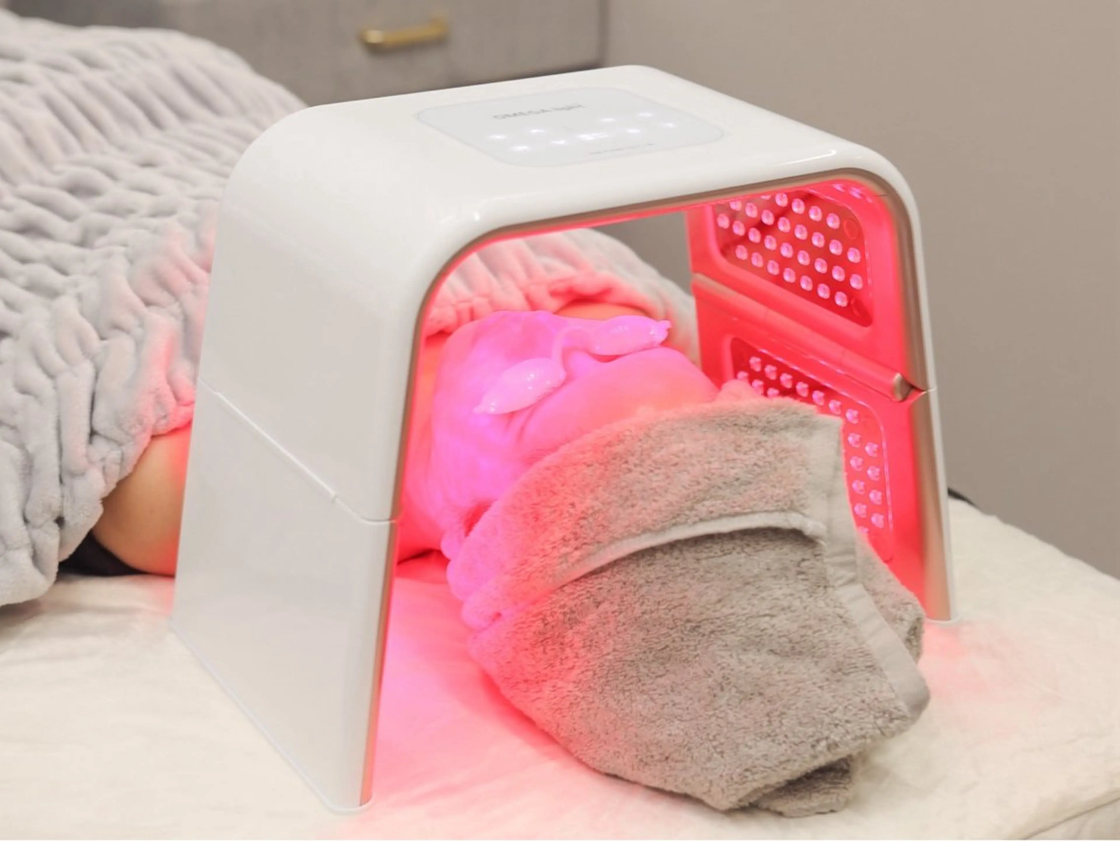 韓国肌管理専門店　White labo 梅田店所属・ホワイトラボ梅田 ｜毛穴・韓国肌管理のエステ・リラクイメージ