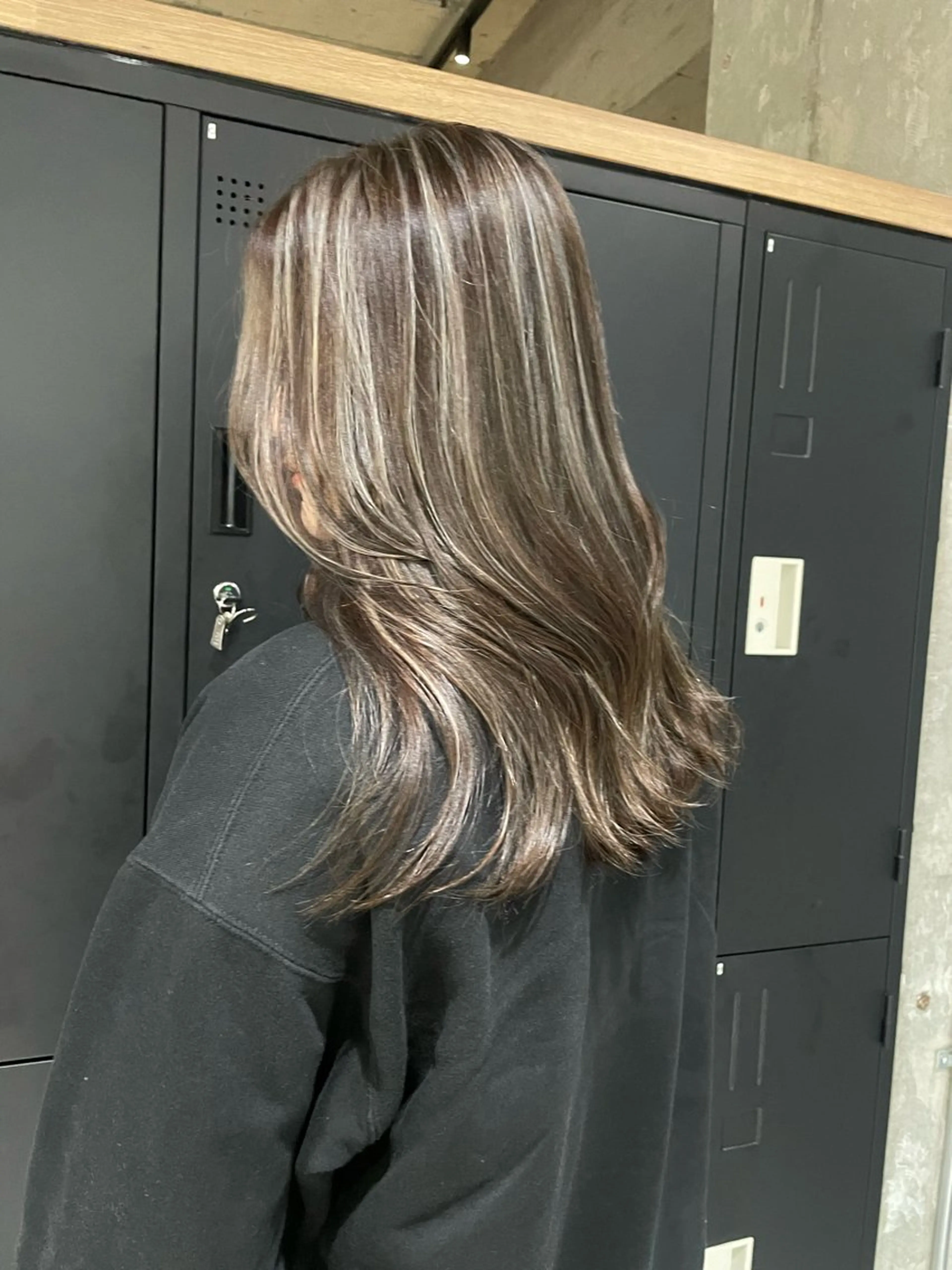 セミロング カラー ヘアカラー ♡ハイライトカラー shinri♡のヘアスタイル