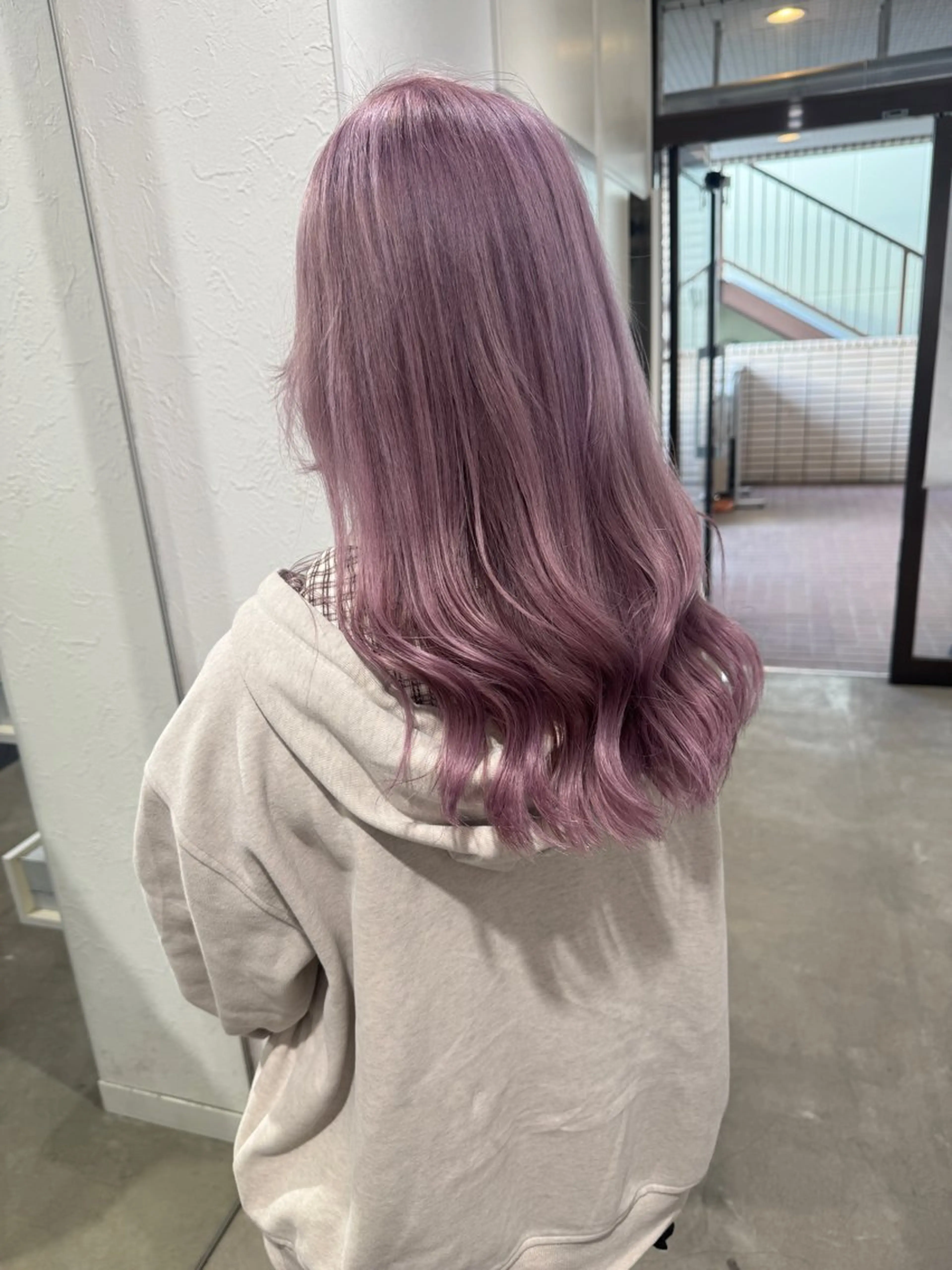 ロング カラー ヘアカラー ハイトーン/レイヤー /艶カラー🎀のヘアスタイル