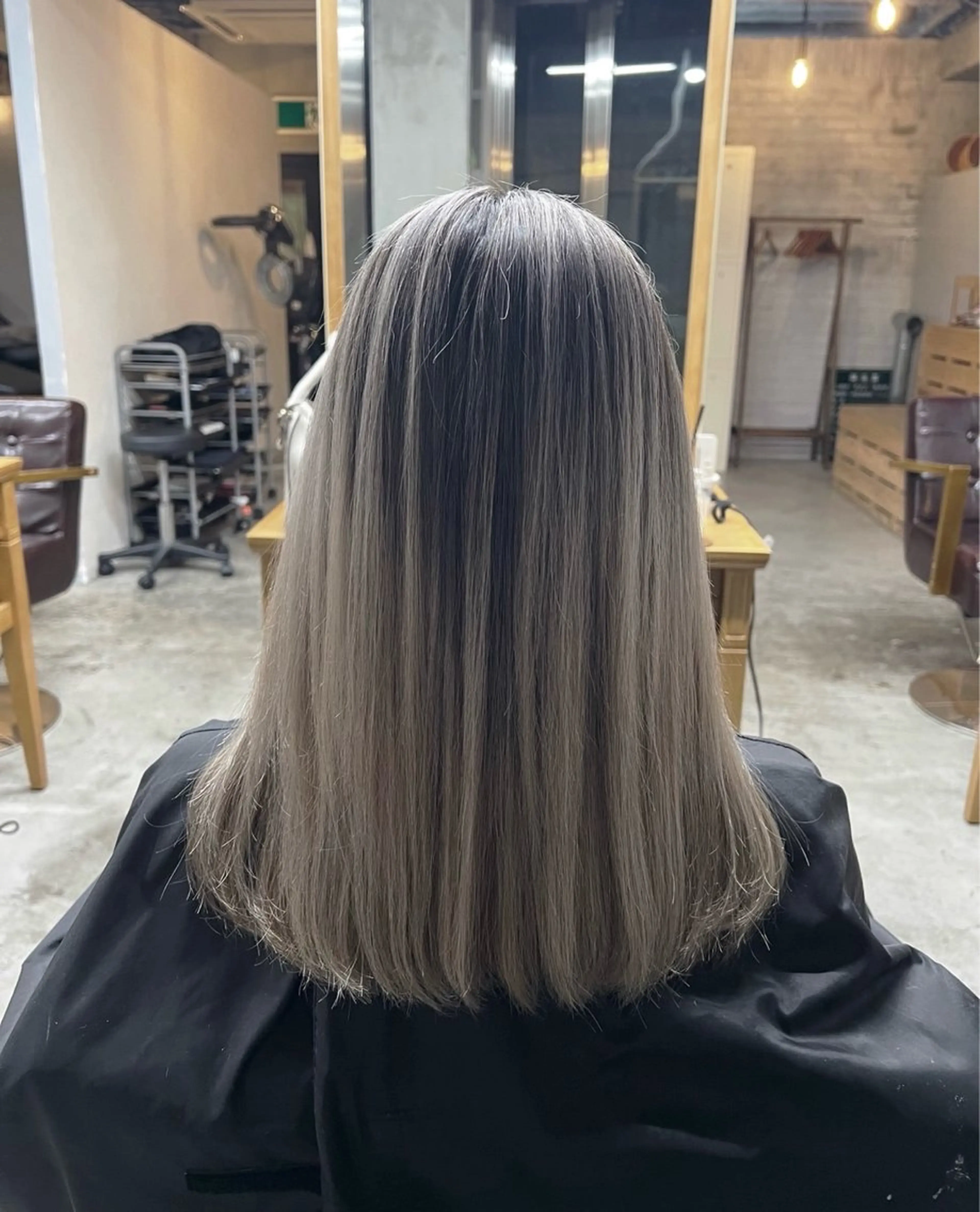 ミディアム カラー バレイヤージュ レイヤーカット ヘアカラー トリートメント ROBIN所属・指名数No.1 /NAOYAのヘアスタイル