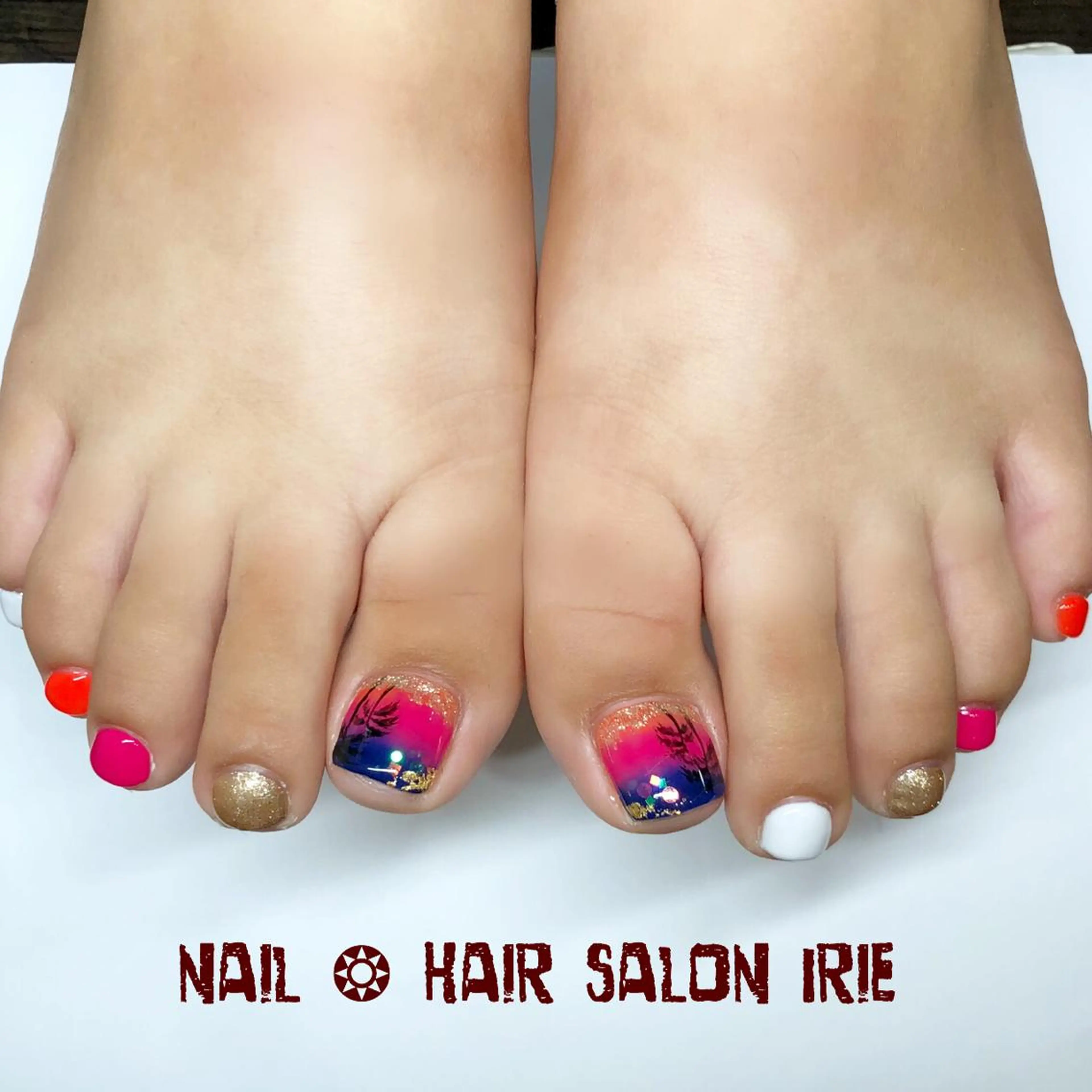 ネイル 持ち込み フットネイル Hair salon Irie所属・與儀 知佳のネイルデザイン