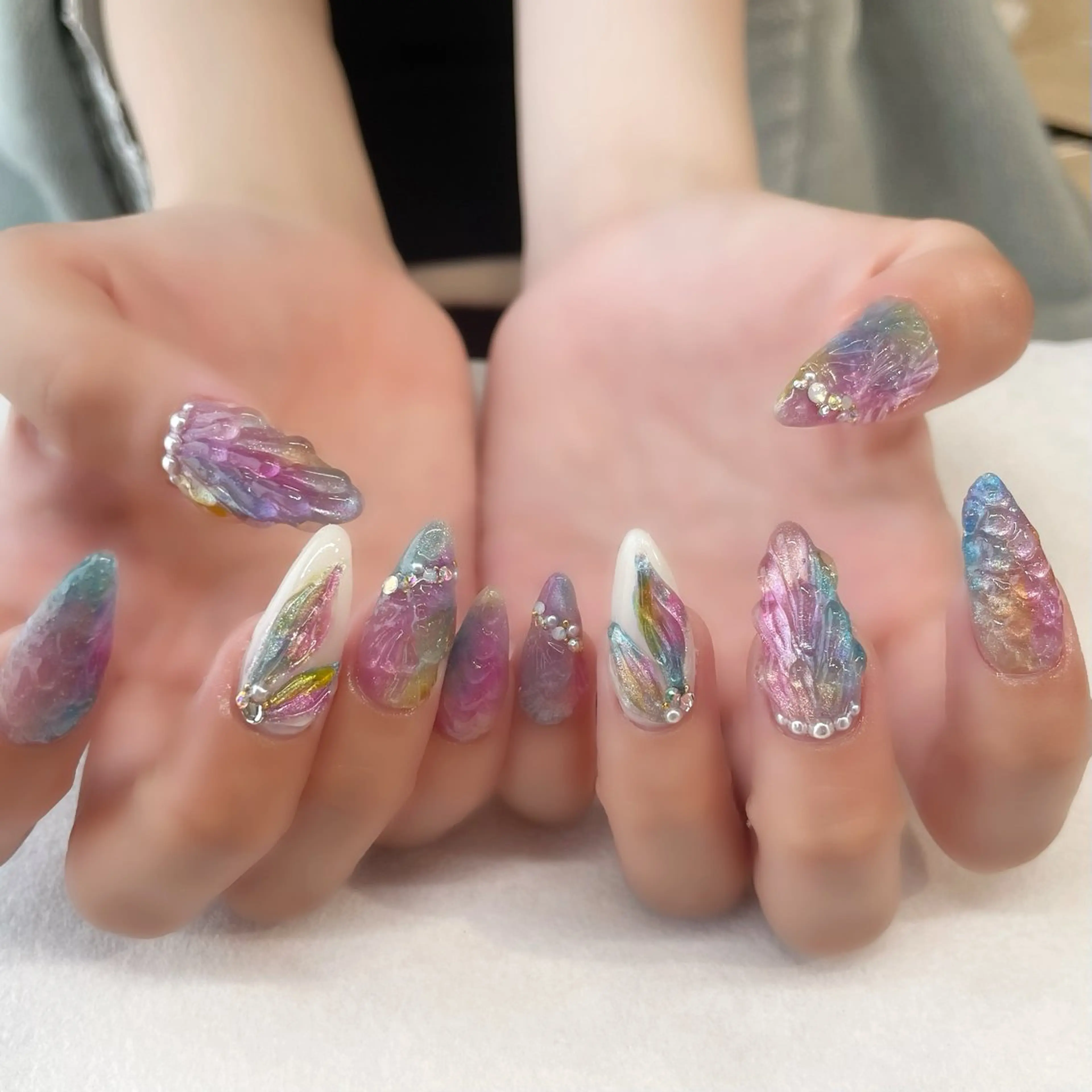 ネイル ハンドネイル 💎🐰 saki. m 🐰💎のネイルデザイン