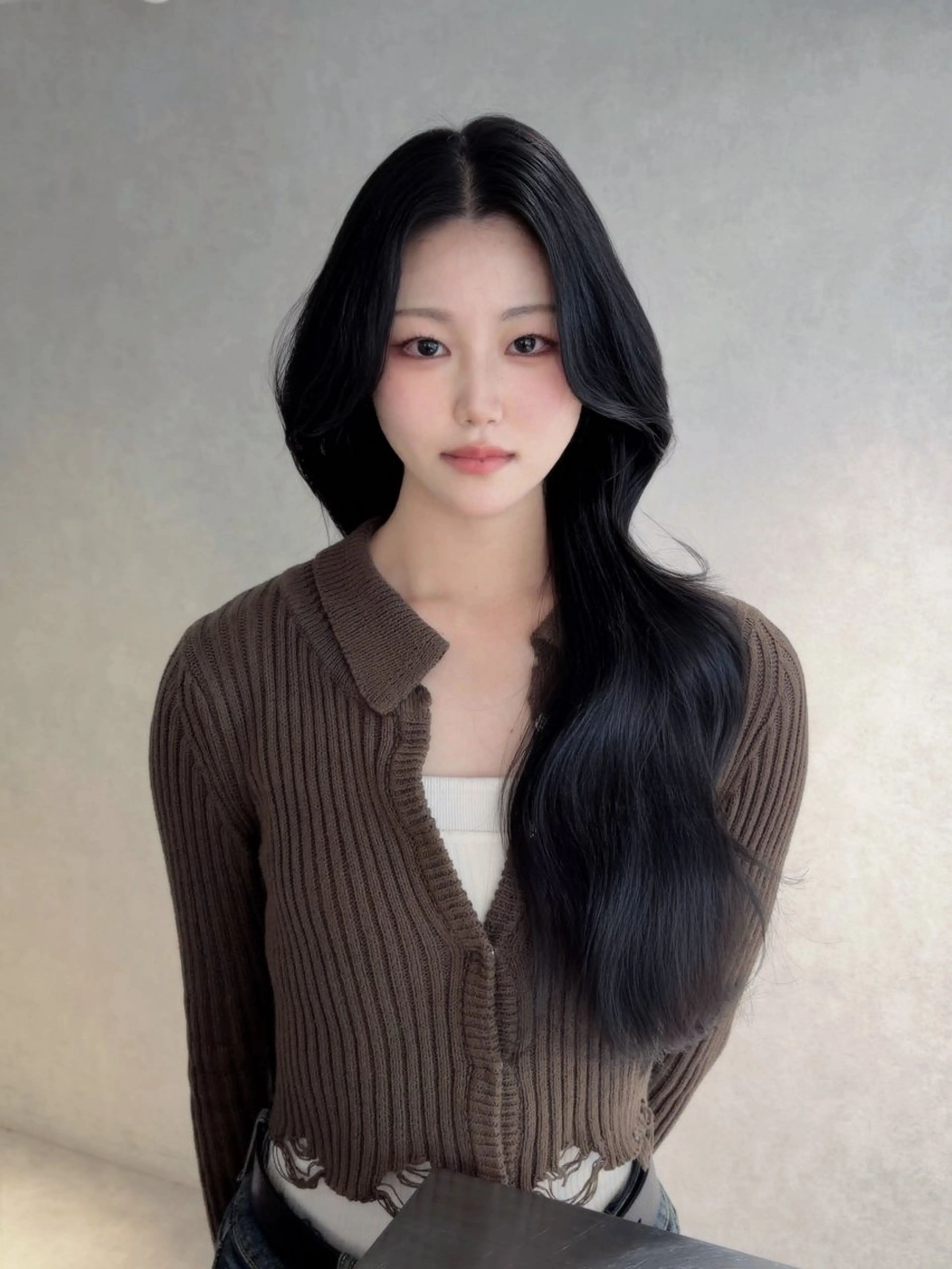 ロング カラー パーマ ヘアアレンジ メンズ Qin原宿店所属・葵 韓国オタク美容師 レイヤーカットのヘアスタイル