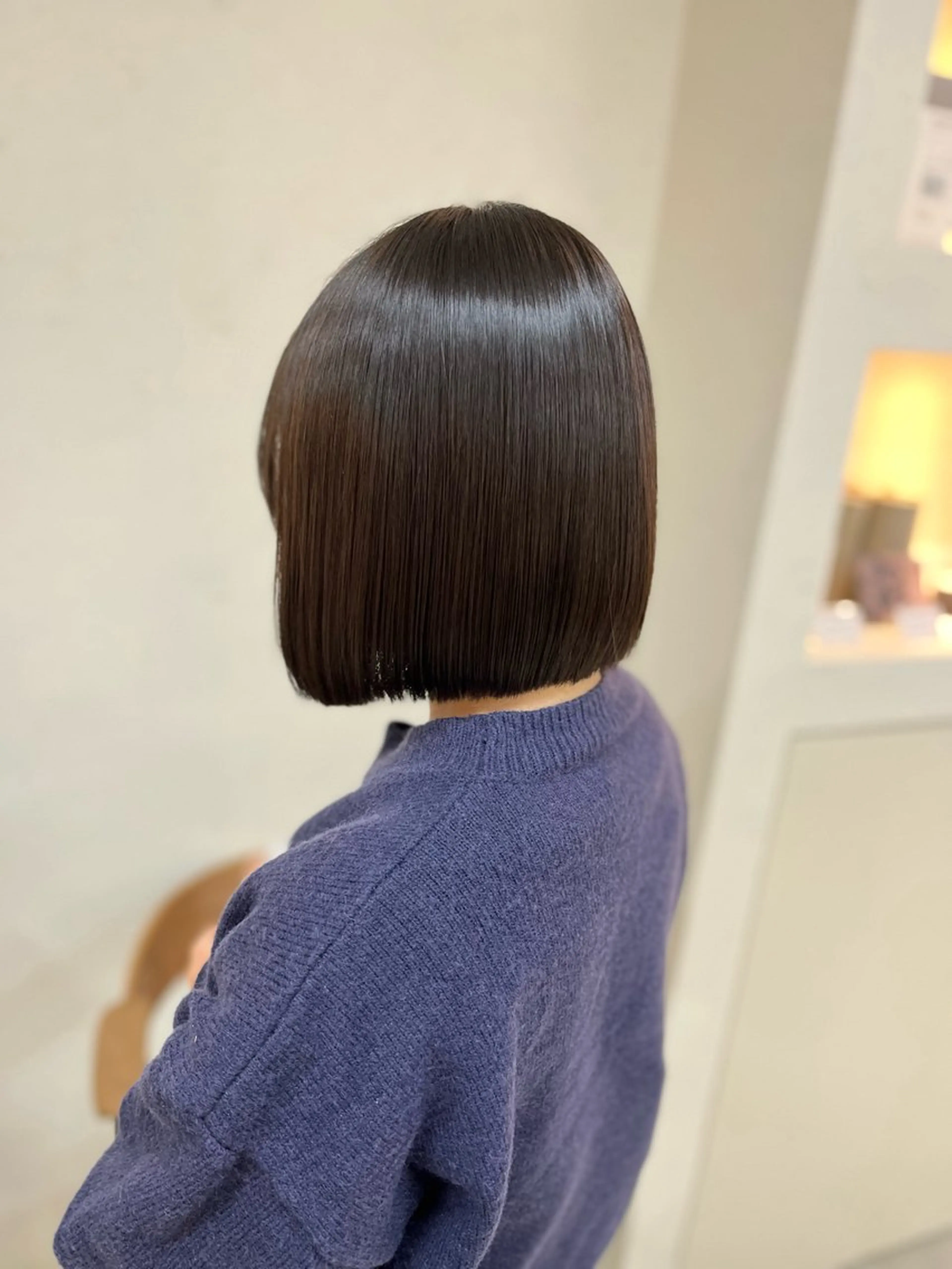 ショート カット Lamp 柏 山口 か乃 ブリーチカラーのヘアスタイル