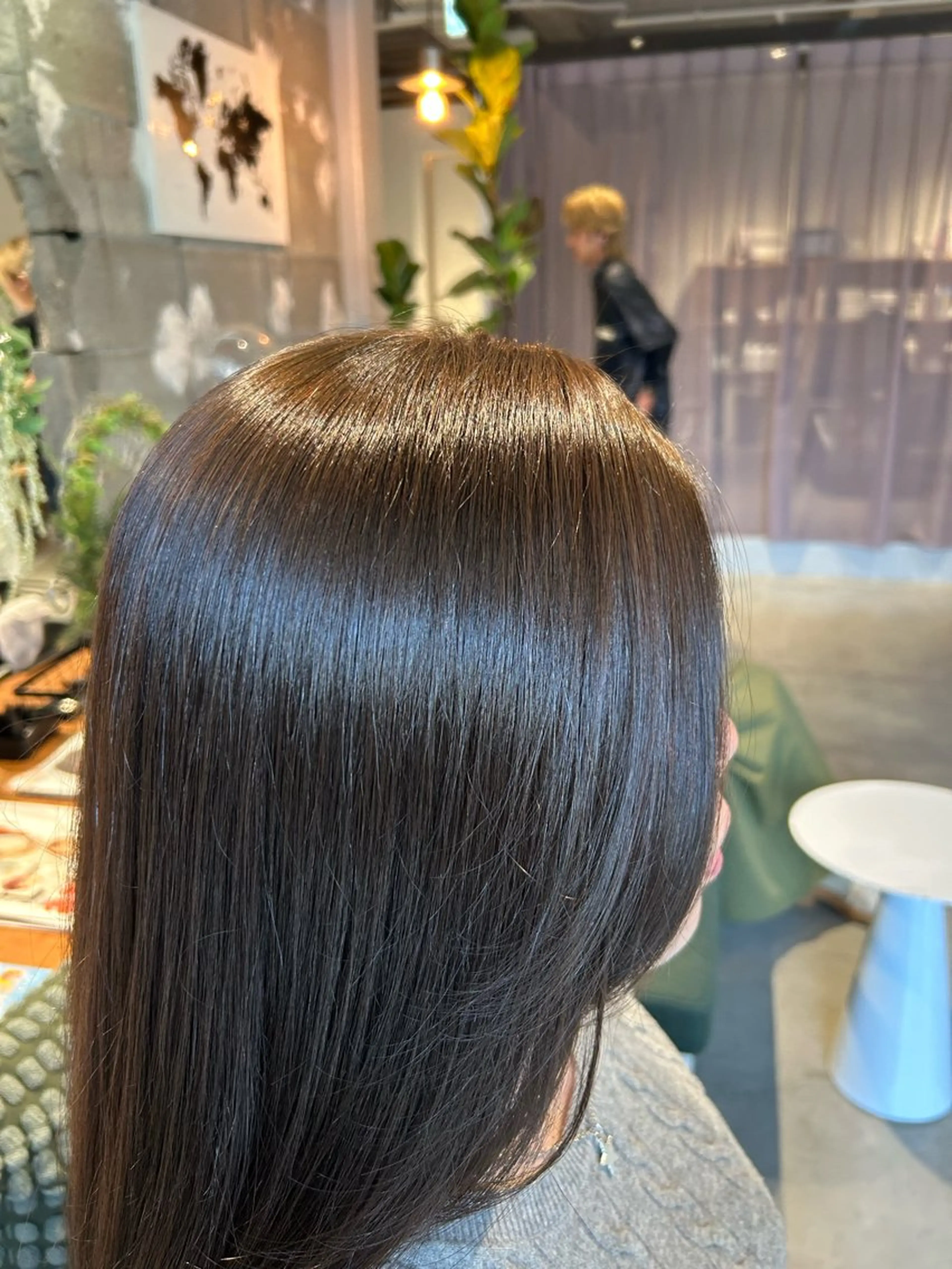 セミロング ヘアカラー トリートメント 津山 優真のヘアスタイル