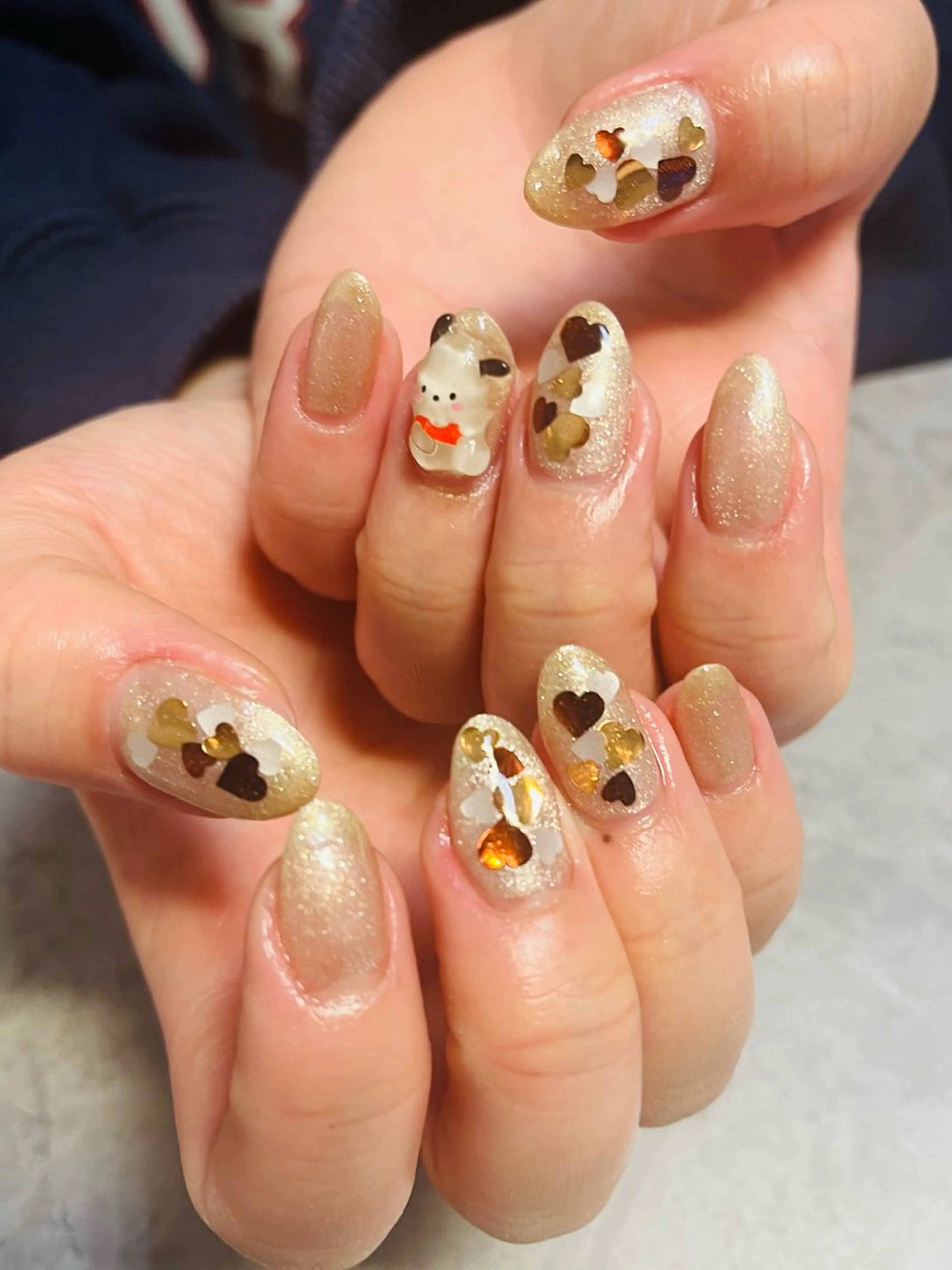 ネイル ブラウン ゴールド ハート マグネットネイル 持ち込み ハンドネイル ハンドケア Felice所属・ベテランネイル cnc  nailのネイルデザイン