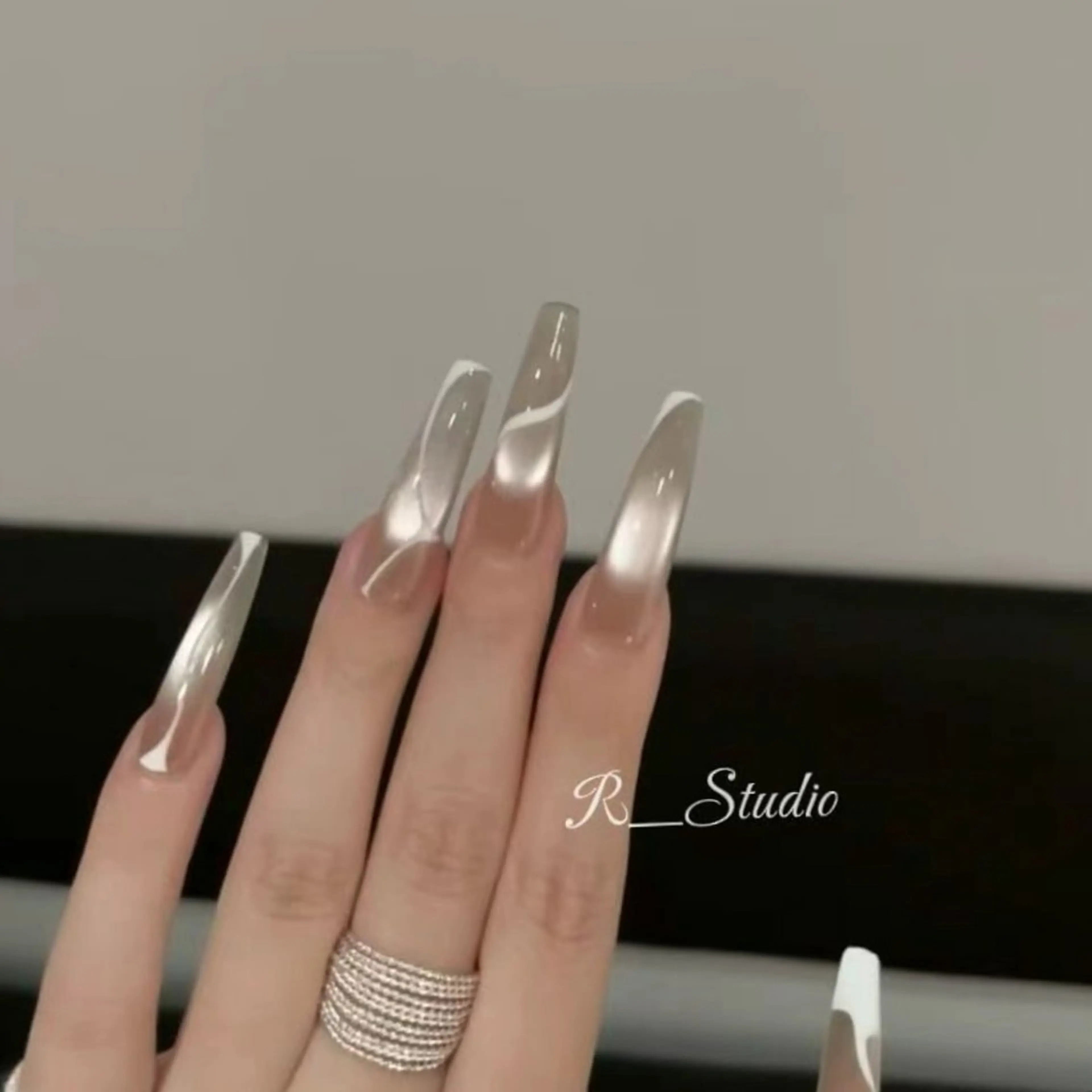 ネイル 氷ネイル・うるうるネイル 韓国ネイル ラメ(グリッター) シンプルネイル ✨モデル募集✨ まつ毛のマツエク・マツパデザイン