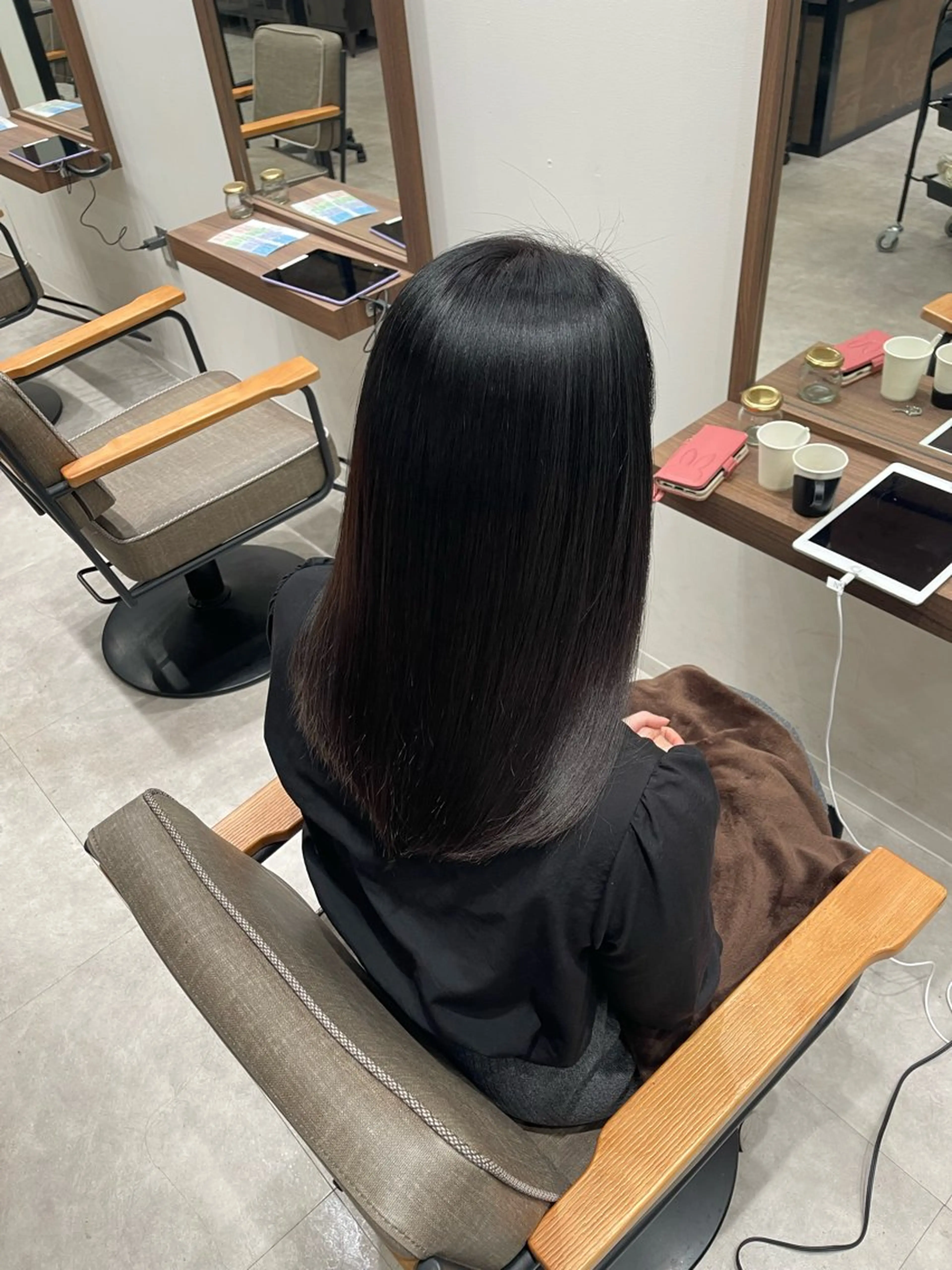 セミロング カット 縮毛矯正 トリートメント 朝5分でキマる艶髪 ／ヤマダのヘアスタイル