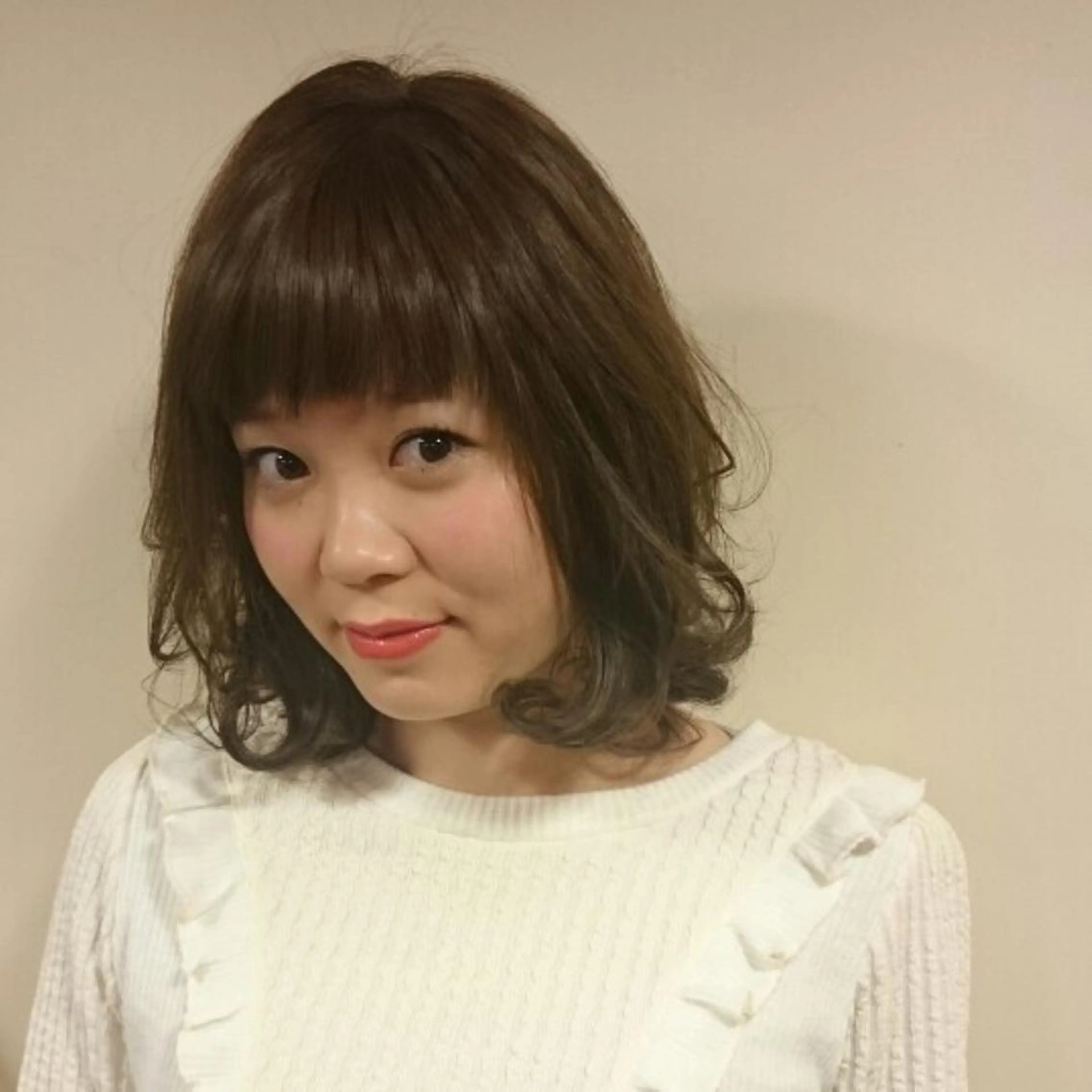 ミディアム Ruheplatz所属・HIKARI＠ Ruheplatzのヘアスタイル