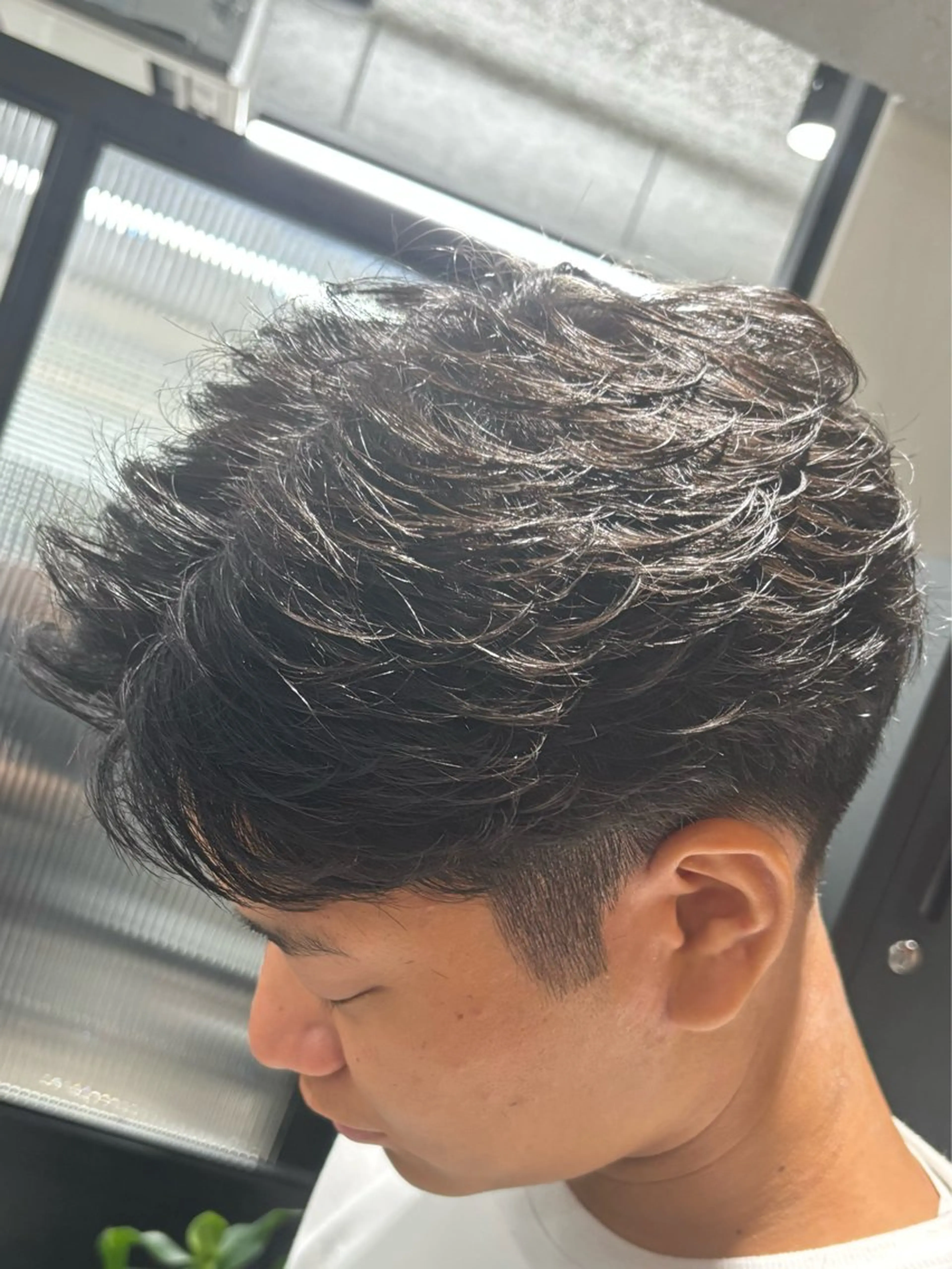 メンズ カット パーマ フェザーパーマ職人 🪽yutoのヘアスタイル