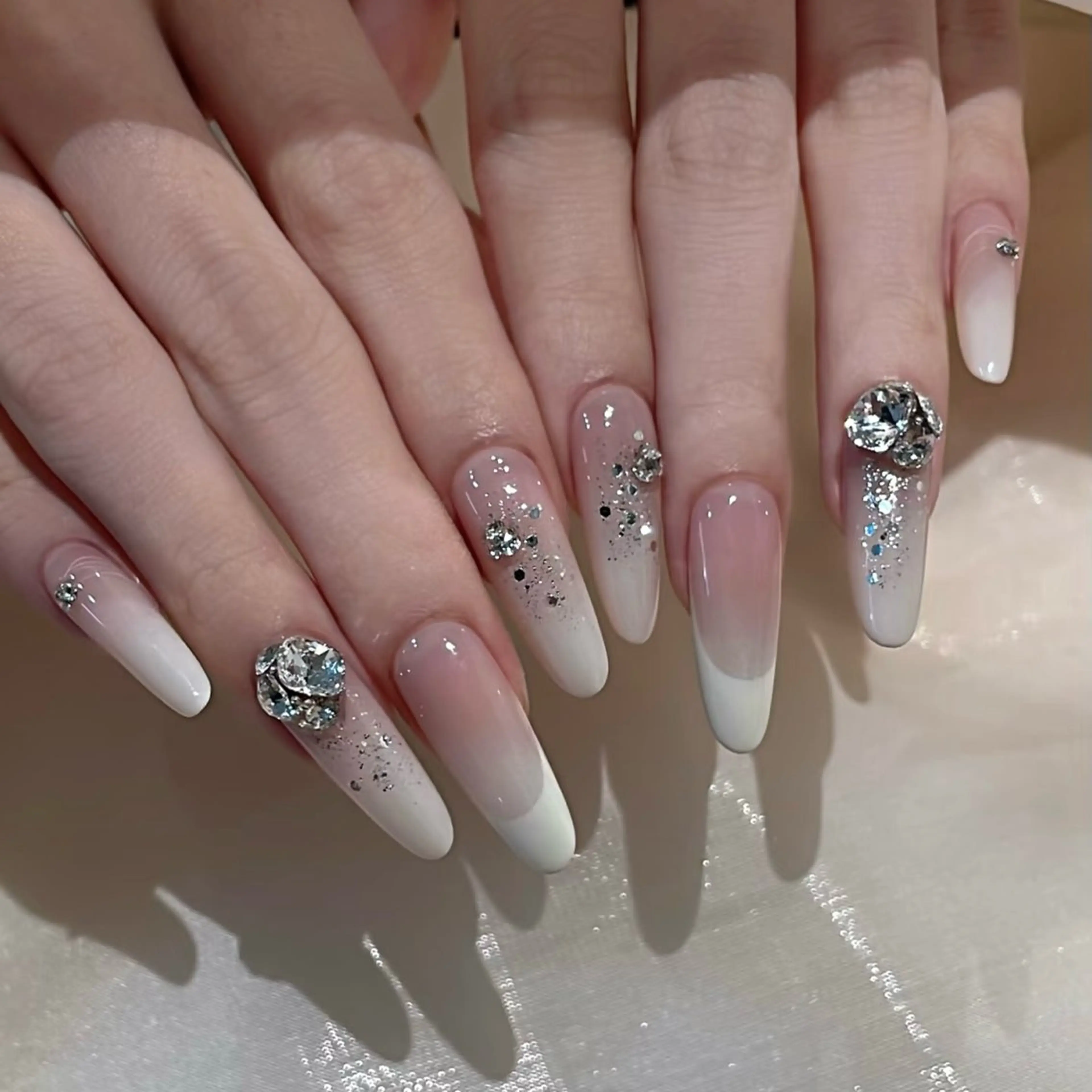 ネイル ハンドネイル Iris  Nail所属・akige akigeのネイルデザイン