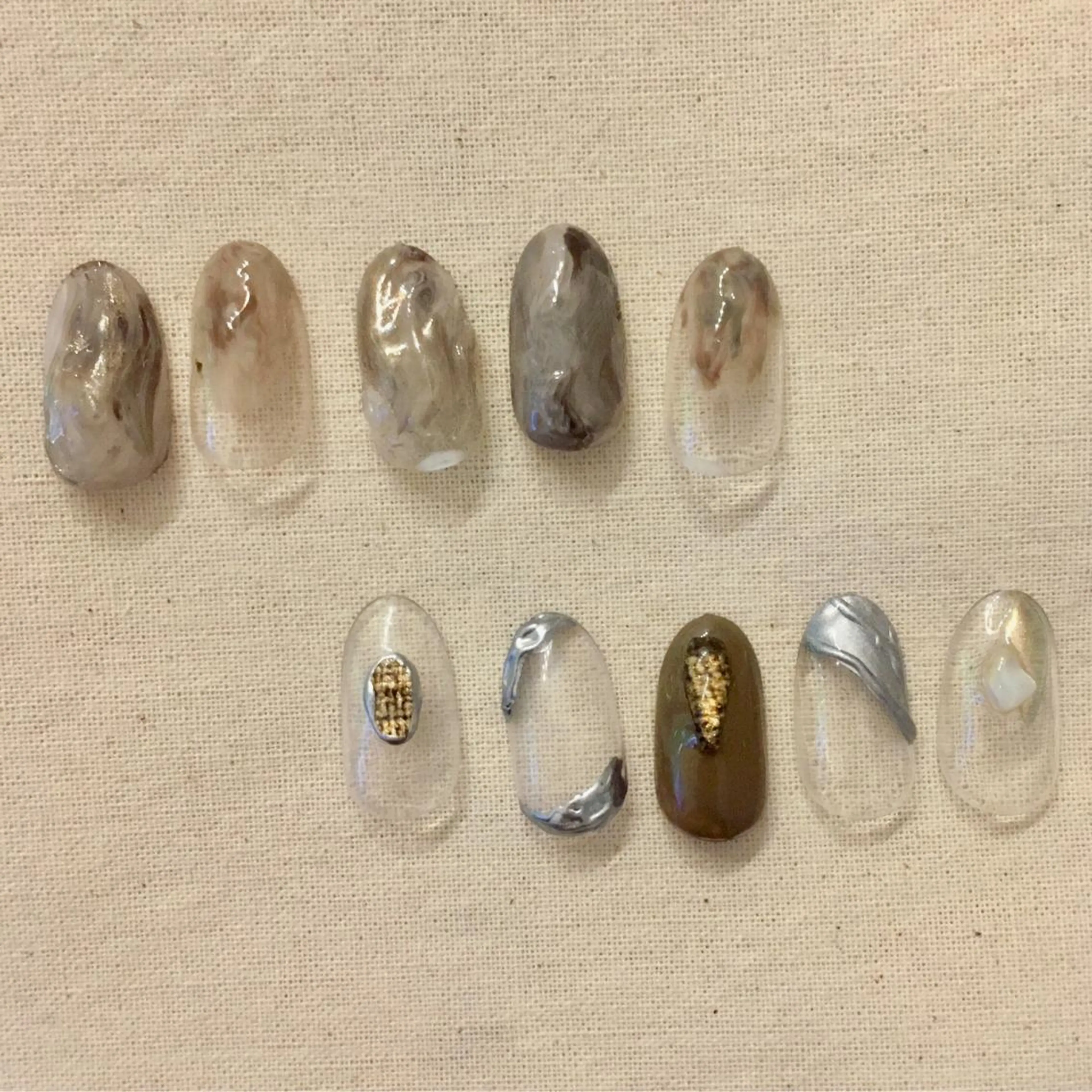 ネイル シルバー ハンドネイル nable.所属・栗林 実莉のネイルデザイン