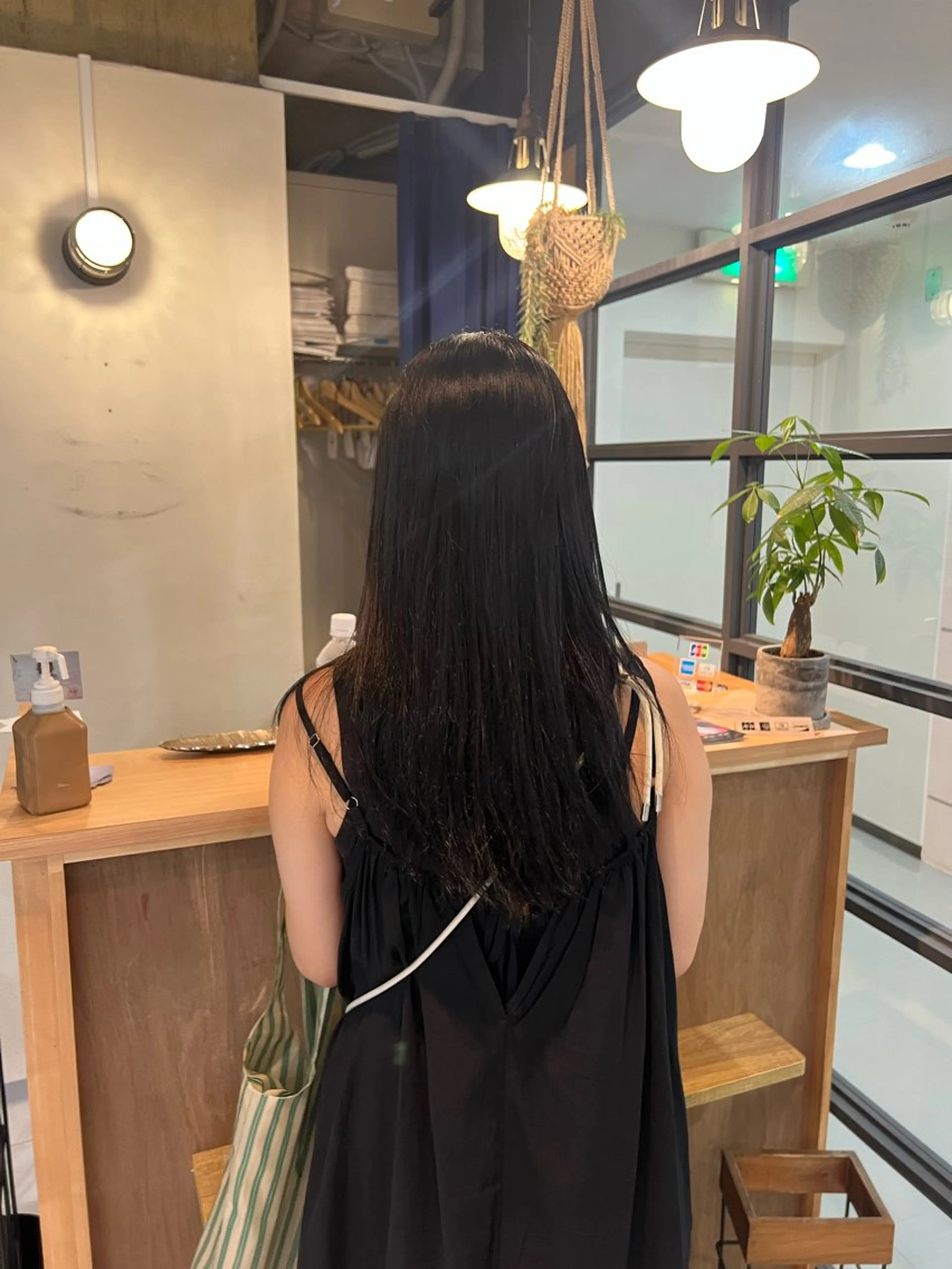 ロング カラー 黒髪 Neale. ユメのヘアスタイル