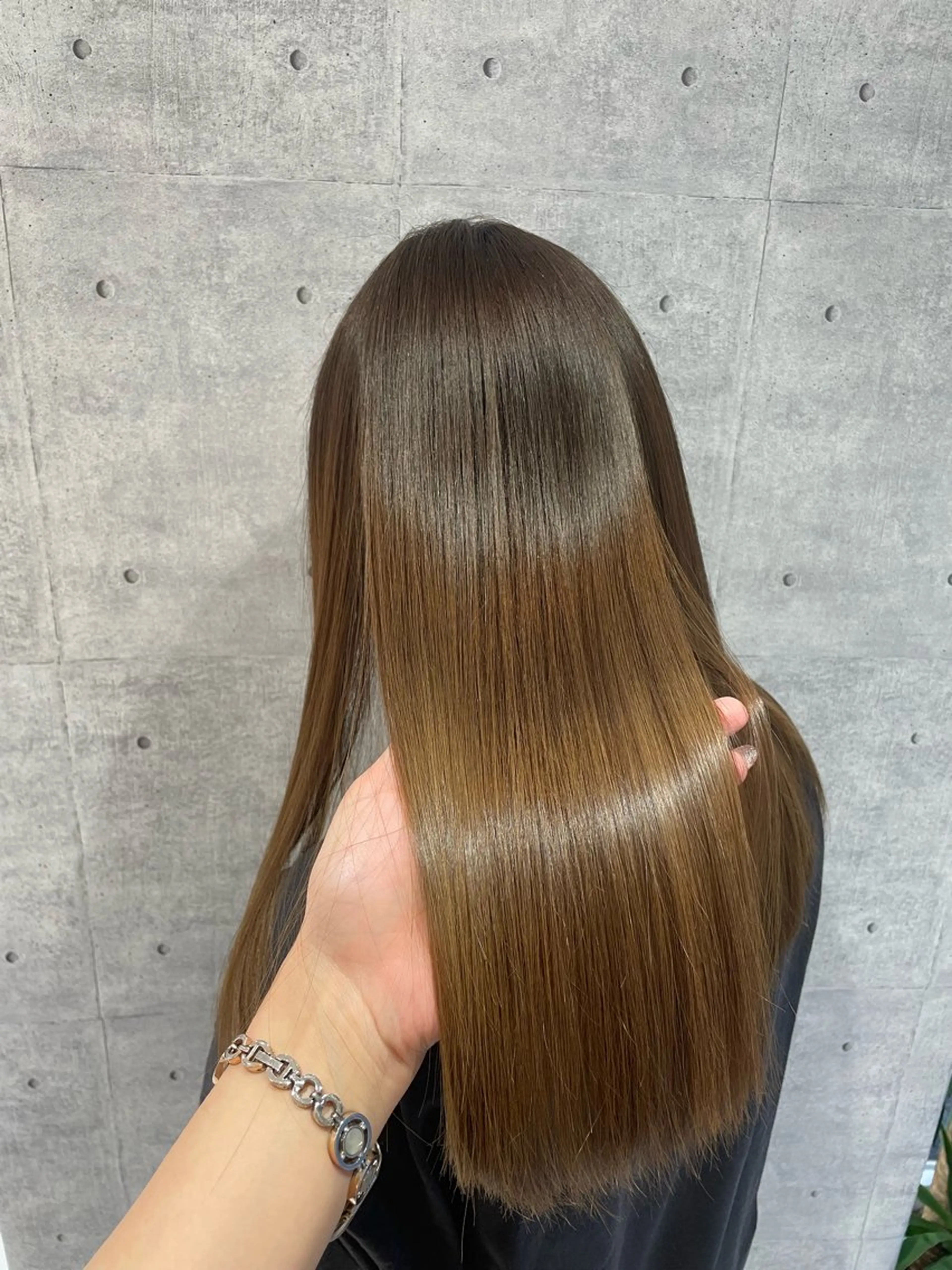 [人気No.2🍀]カット×艶カラー×リペアトリートメントの写真