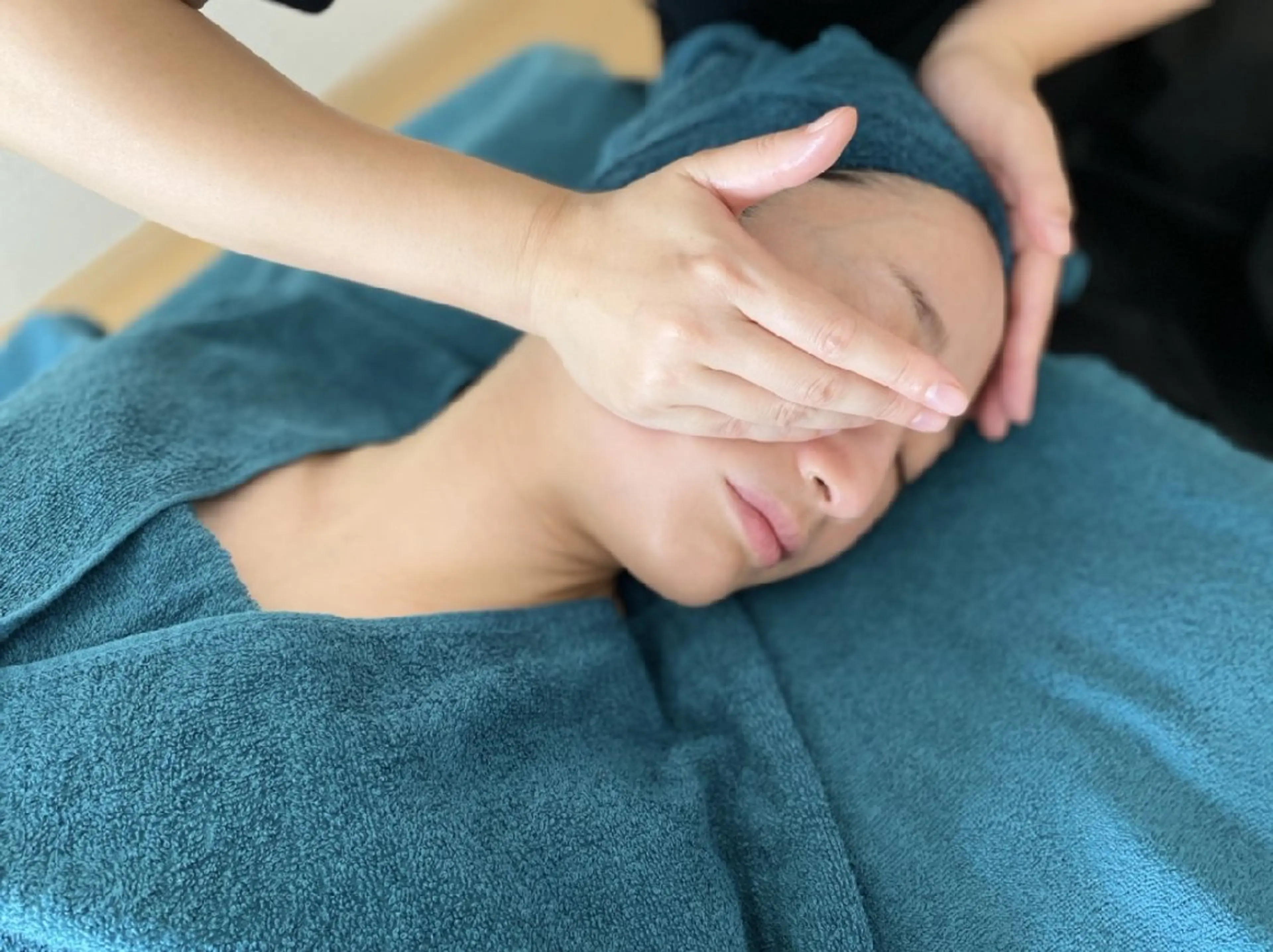 【小顔コルギ＋水光肌質改善フェイシャル】モニターコース　セットメニューの写真