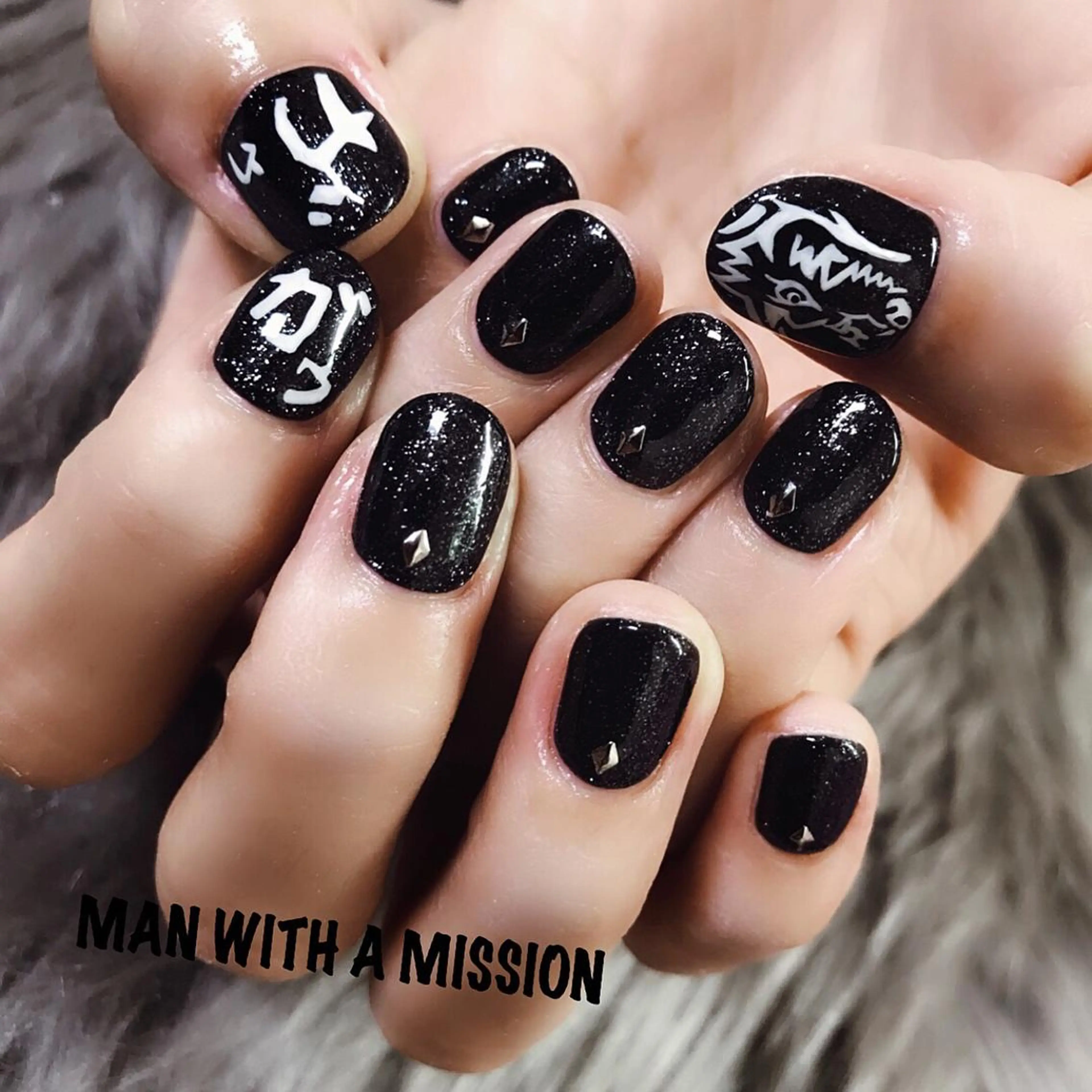 ネイル アートネイル NOIROUGE所属・NOI ROUGEのネイルデザイン