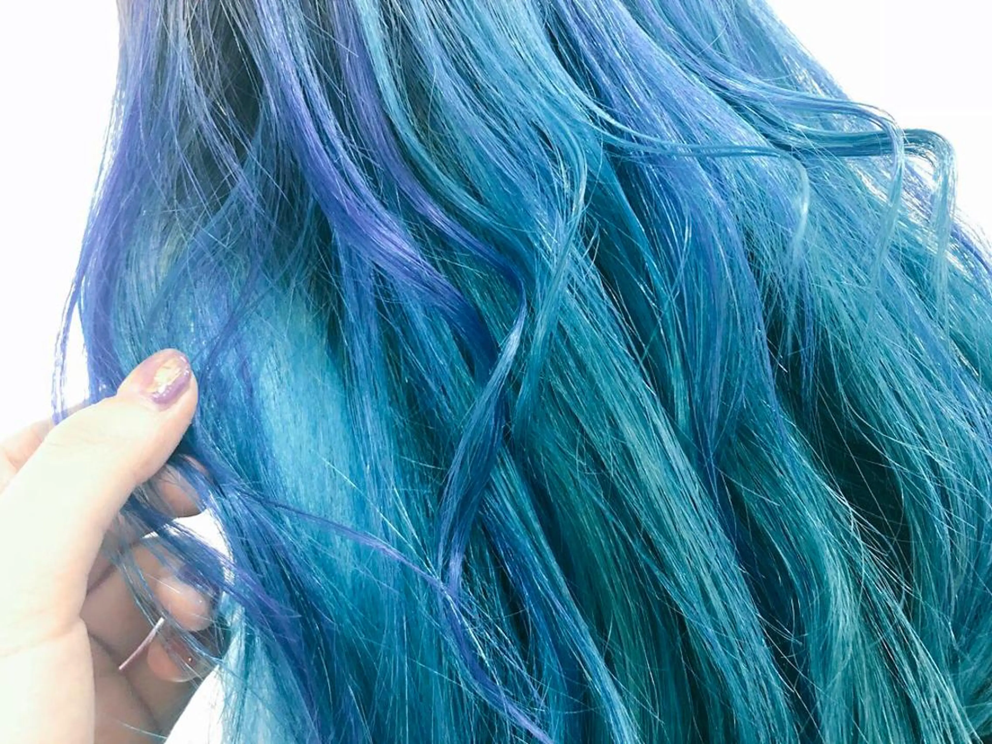 セミロング カラー 塔崎 りこのヘアスタイル