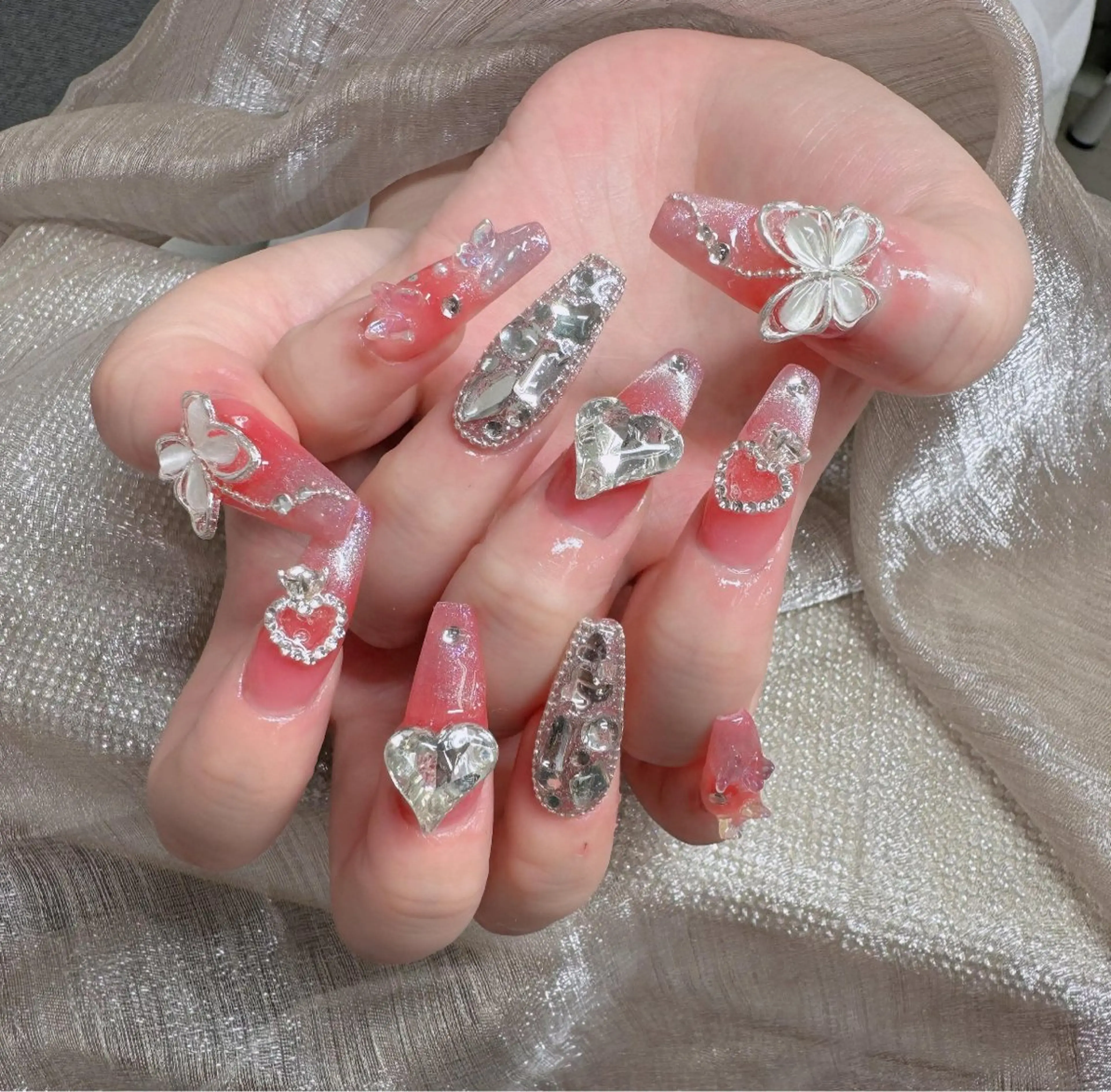 ネイル フレンチネイル ジェルネイル ガラスフレンチ ハロウィン ハート ハンドネイル H.baby Nail Salonのネイルデザイン
