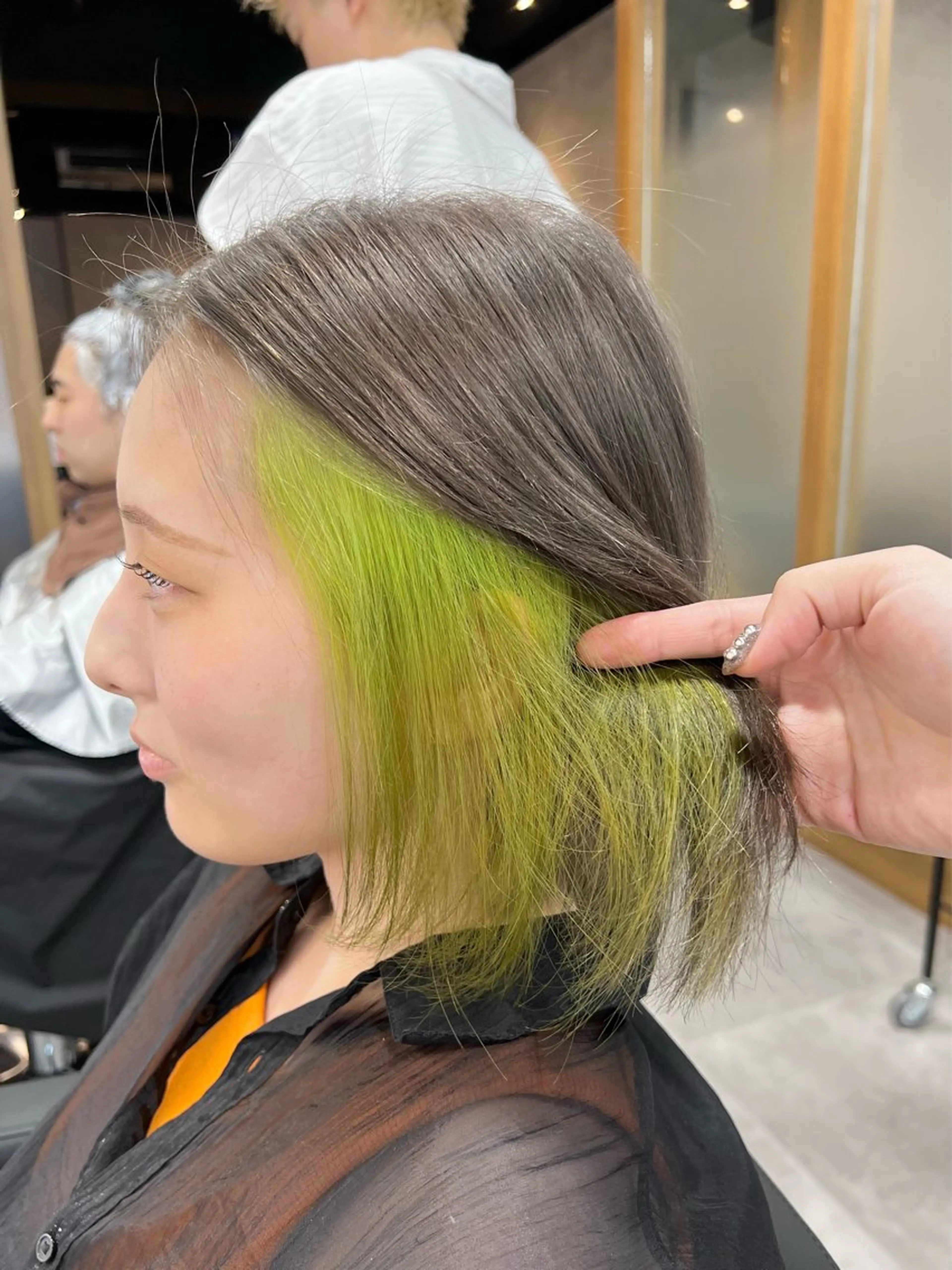 ミディアム カラー ダブルカラー ハイトーンカラー インナーカラー 髪質改善 ヘアカラー トリートメント ヘアセット カラー指名NO.1 🌈Neneのヘアスタイル