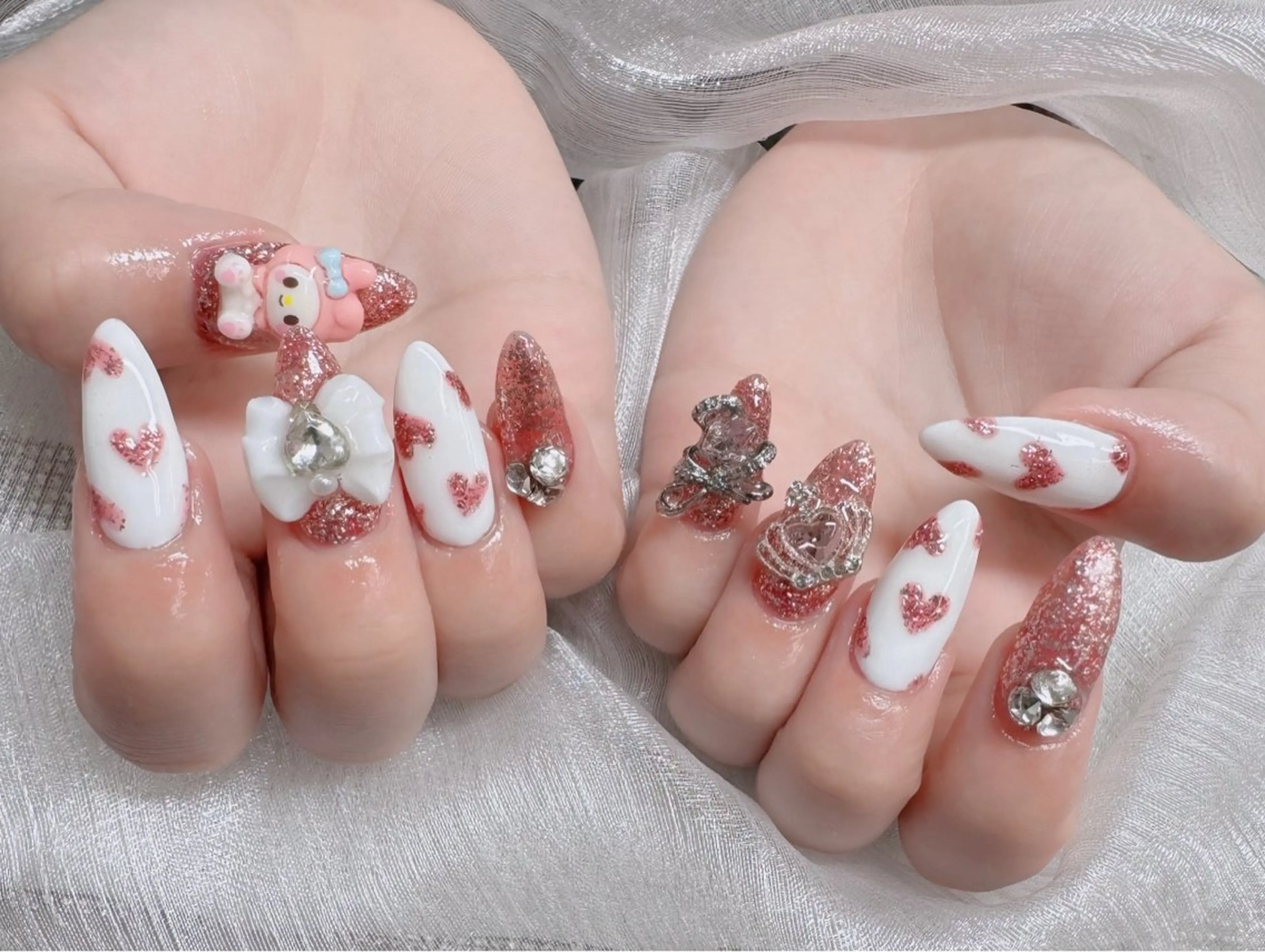 ネイル フレンチネイル ジェルネイル ガラスフレンチ ハロウィン ハート ハンドネイル H.baby Nail Salonのネイルデザイン