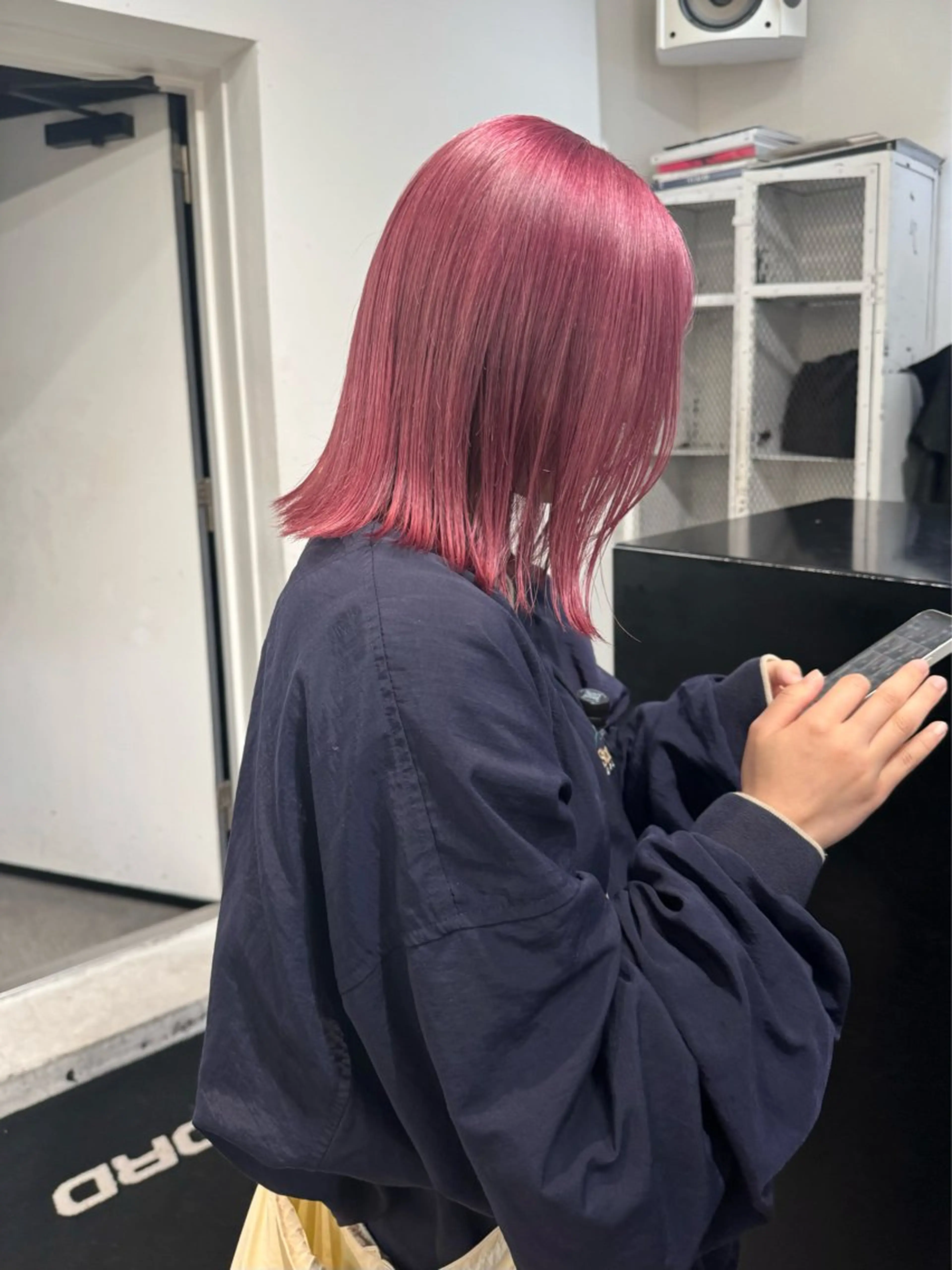 ミディアム カラー ヘアアレンジ ピンクカラー カット ヘアカラー トリートメント 艶ハイトーン/ヘア アレンジAYAKAのヘアスタイル