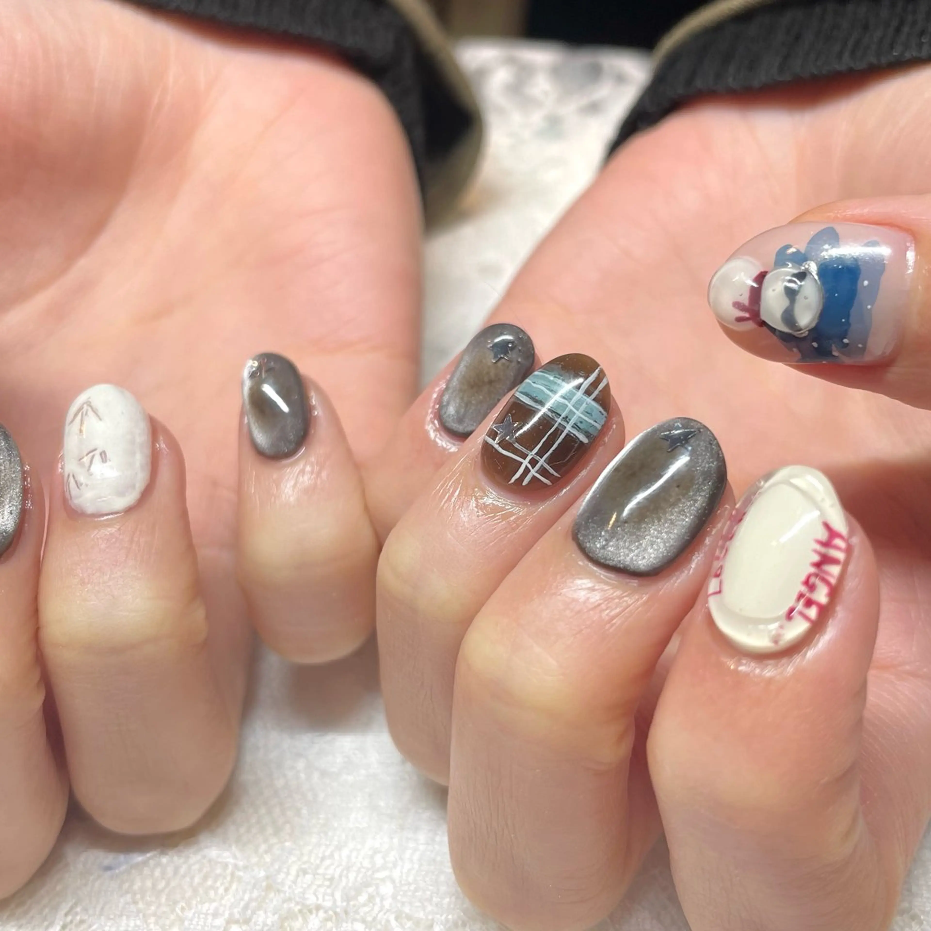 ネイル ハンドネイル Nail ヌシん家 AKANEのネイルデザイン