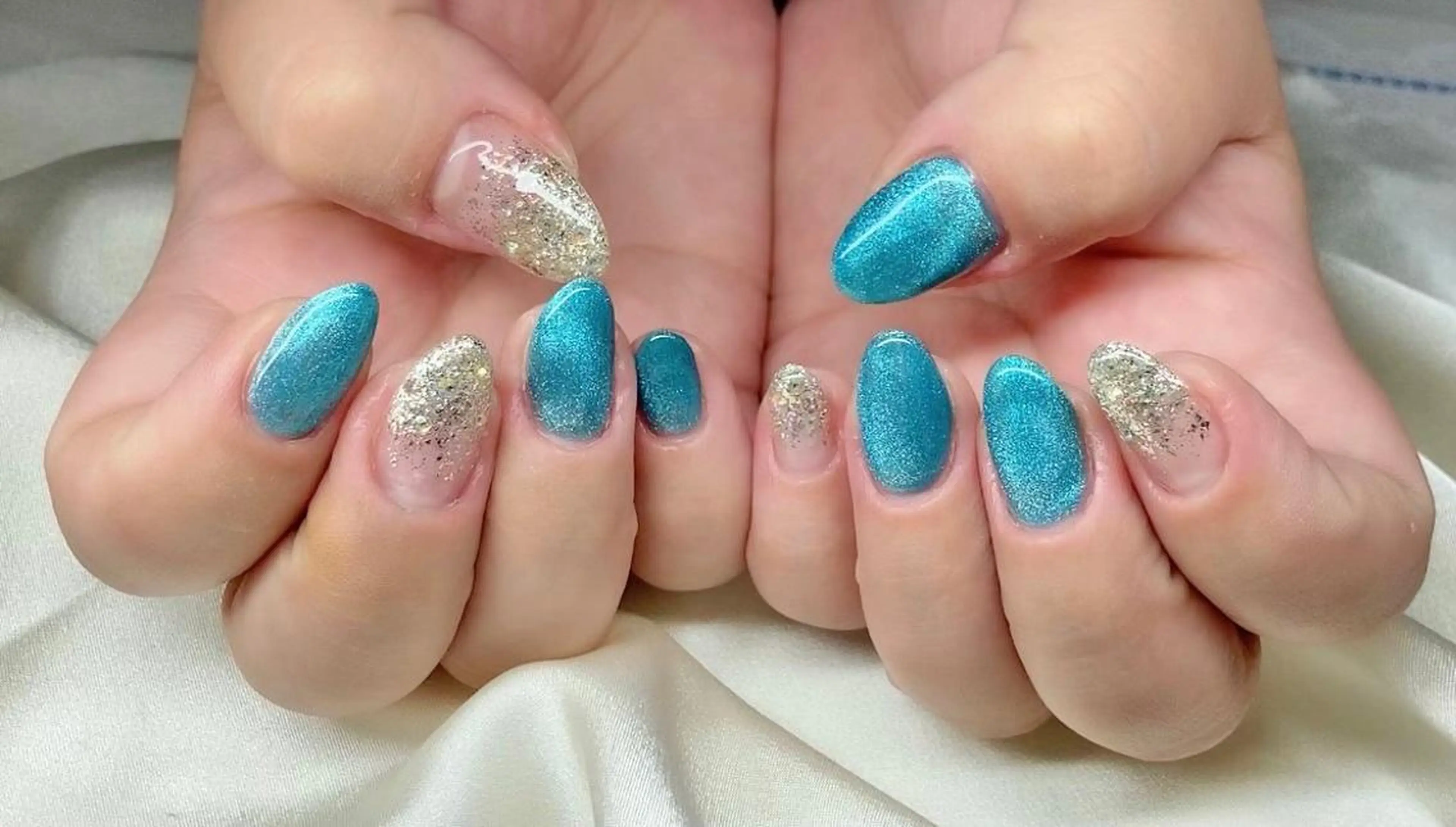 ネイル マツエク・マツパ アイブロウ 韓国風マツエク パリジェンヌラッシュリフト まつげパーマ 長さ出し フットネイル ハンドネイル Nail&eye Belire 新宿のネイルデザイン