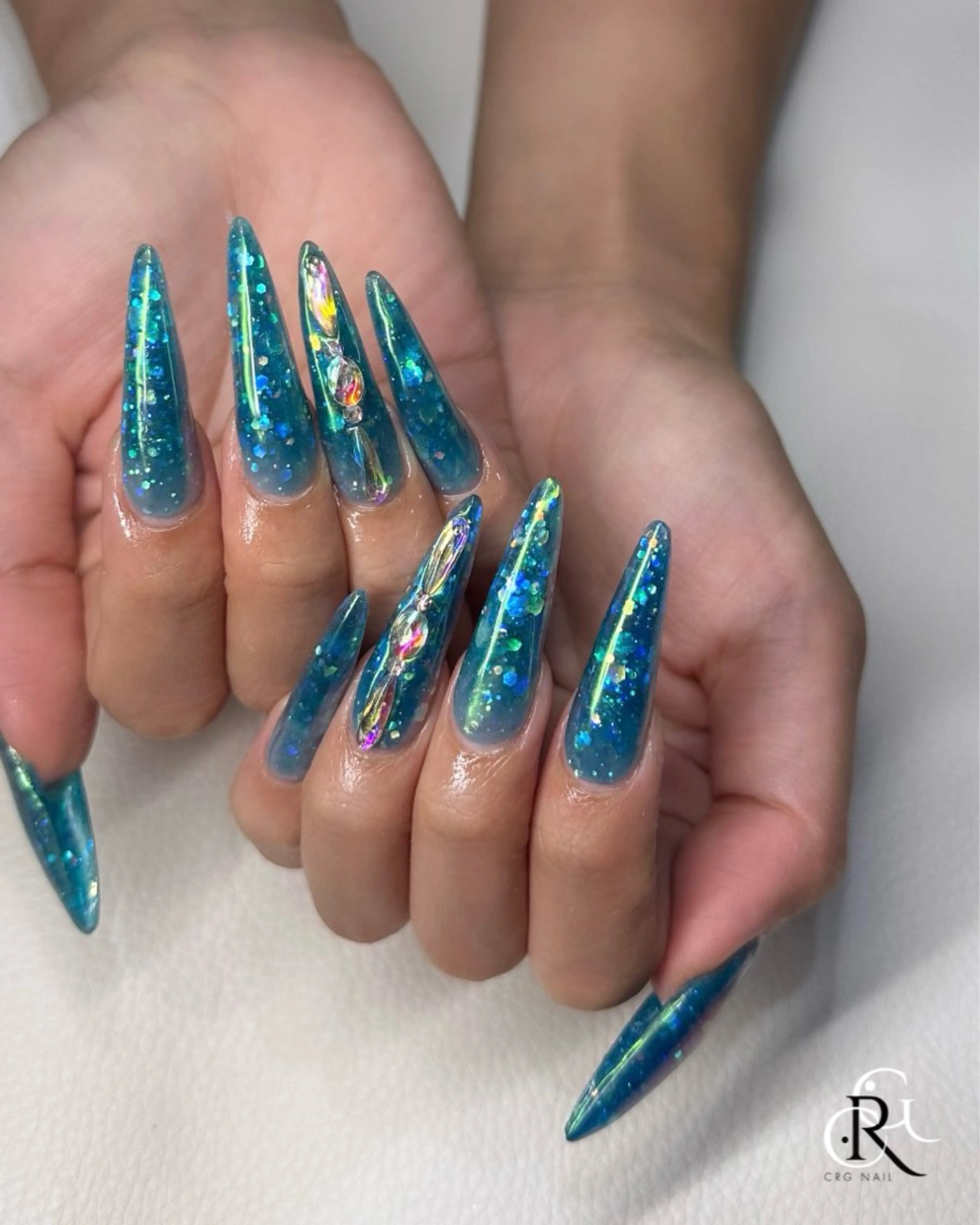 ネイル オーロラネイル キラキラネイル ラメ(グリッター) ミラーネイル ハンドネイル CRGNAIL TOKOのネイルデザイン