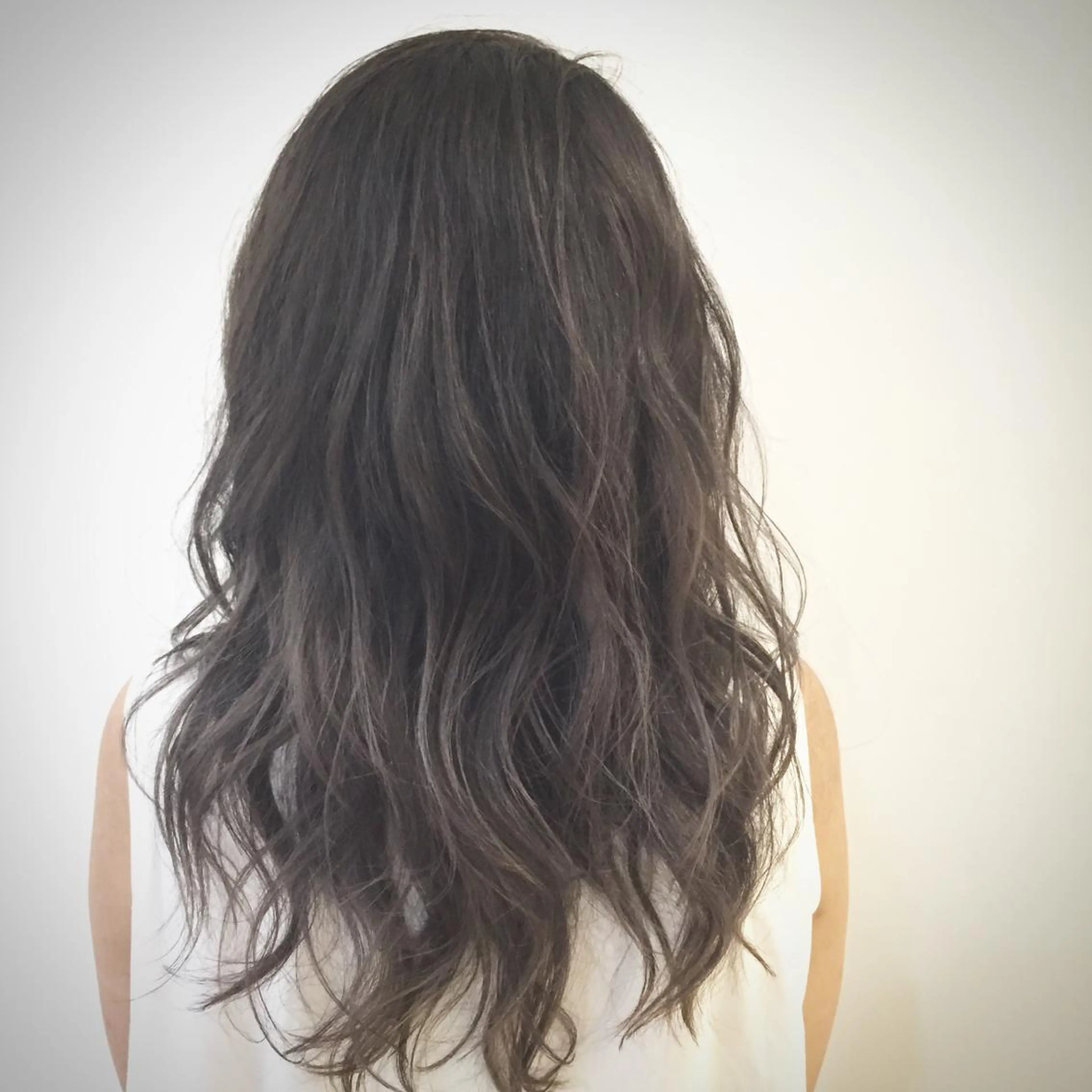 セミロング カラー アッシュ グラデーションカラー シルバー シルバーアッシュ 外国人風カラー lafith hair dope所属・[外国人風カラー] 店長 田中健太のヘアスタイル